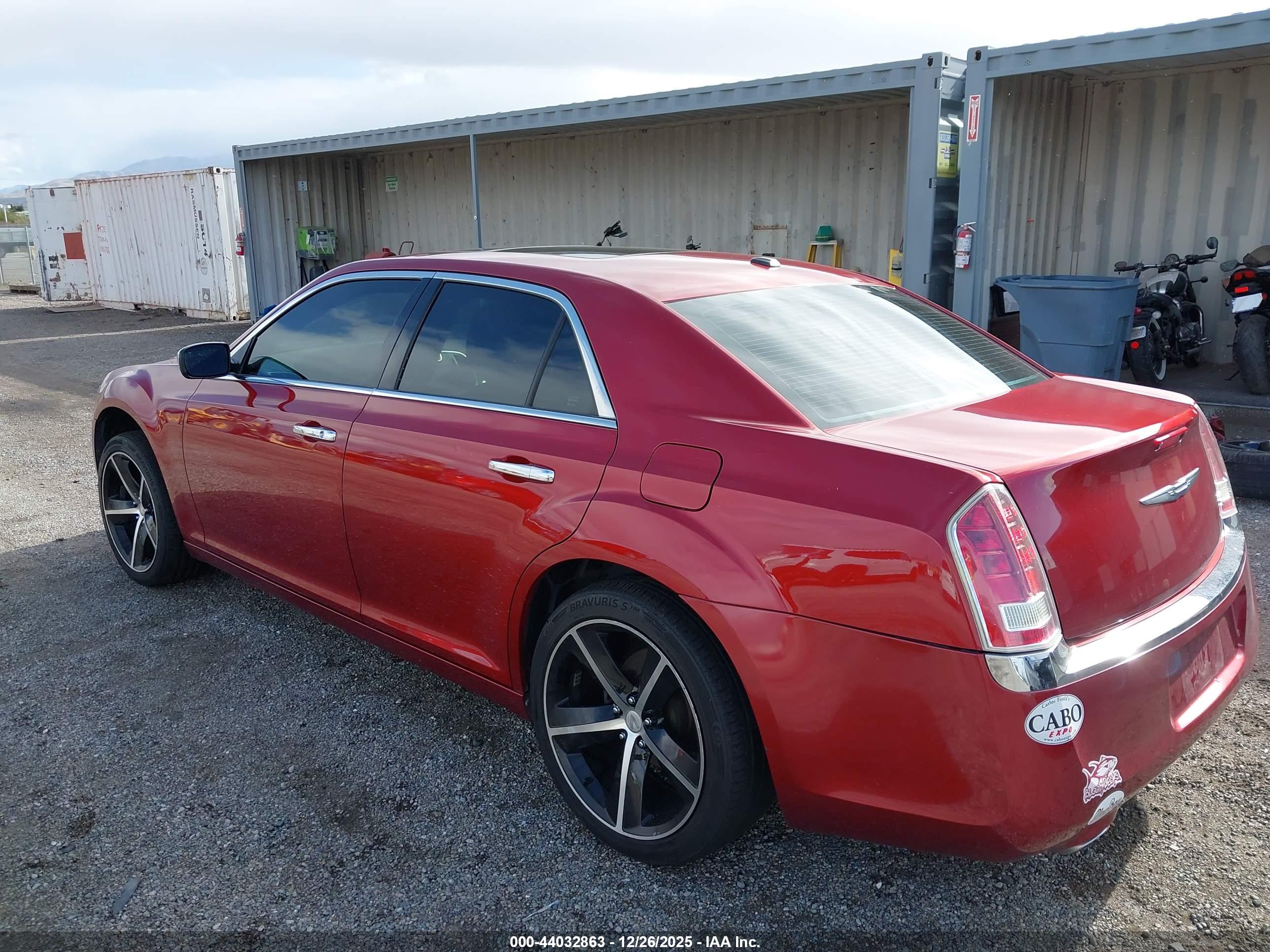 CHRYSLER 300 image 3