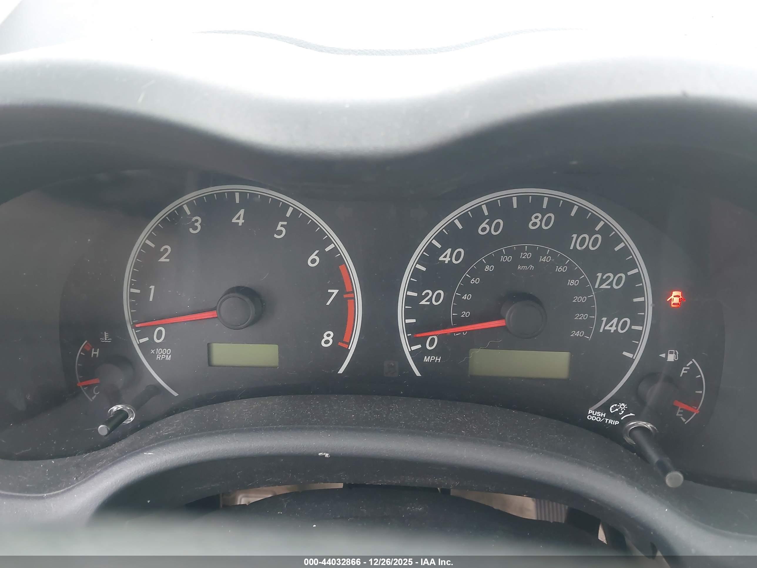 TOYOTA COROLLA image 7