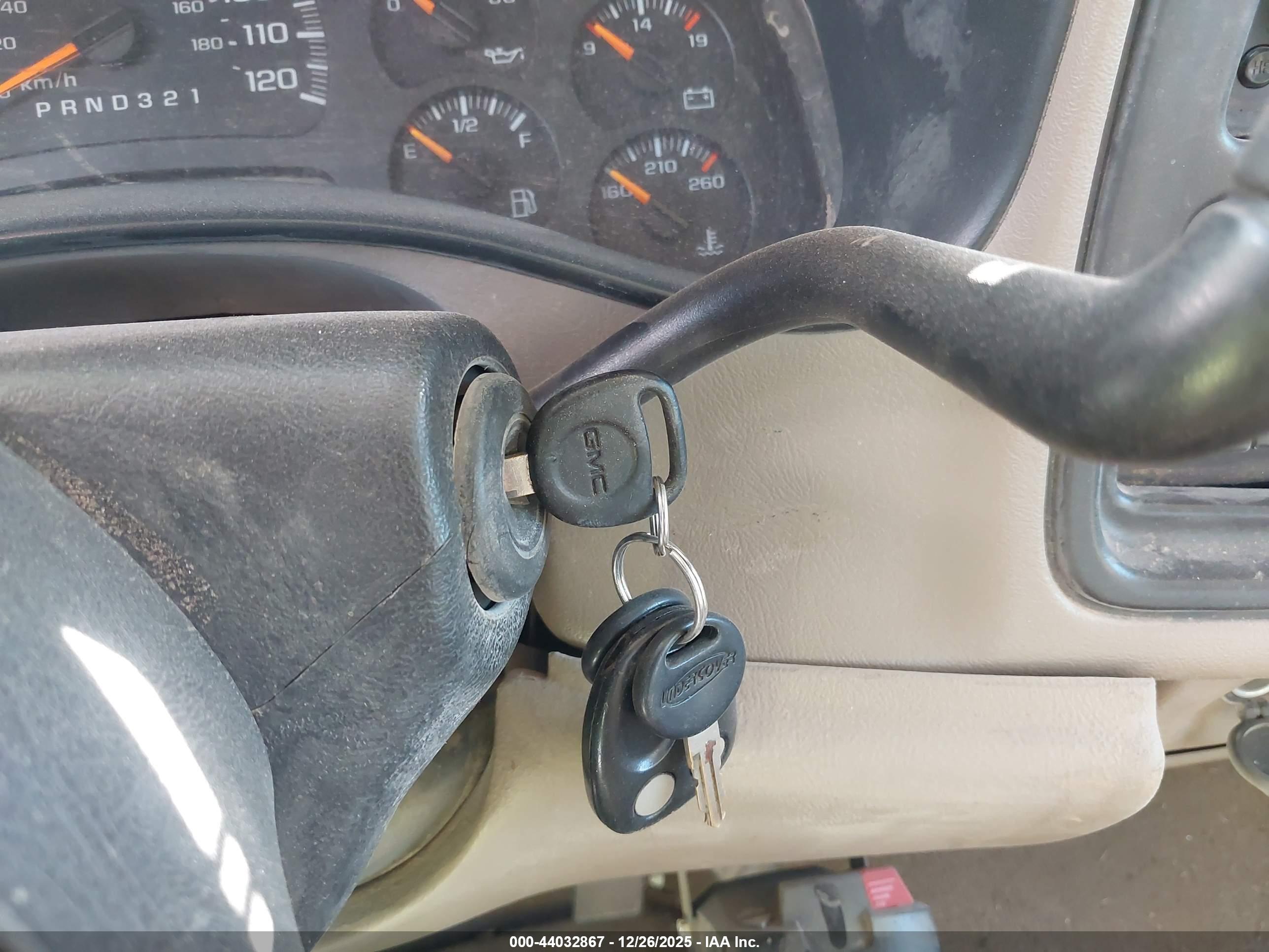 GMC SIERRA image 11
