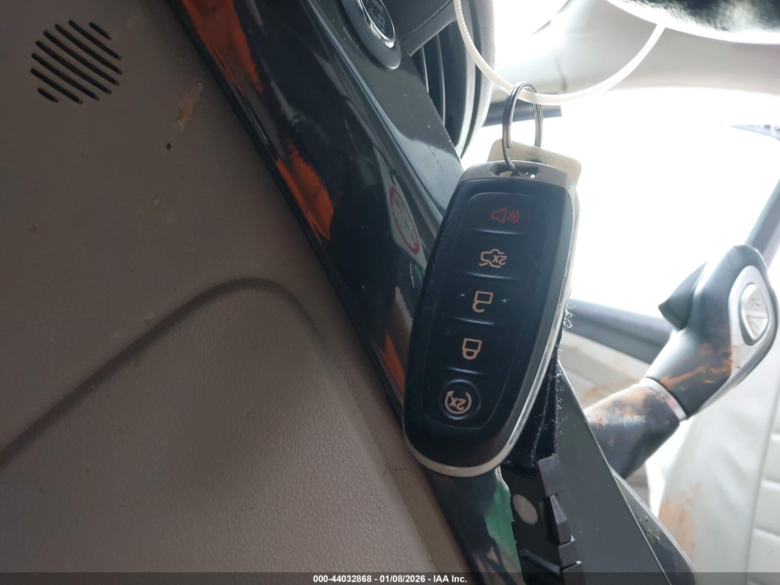 FORD ESCAPE image 11