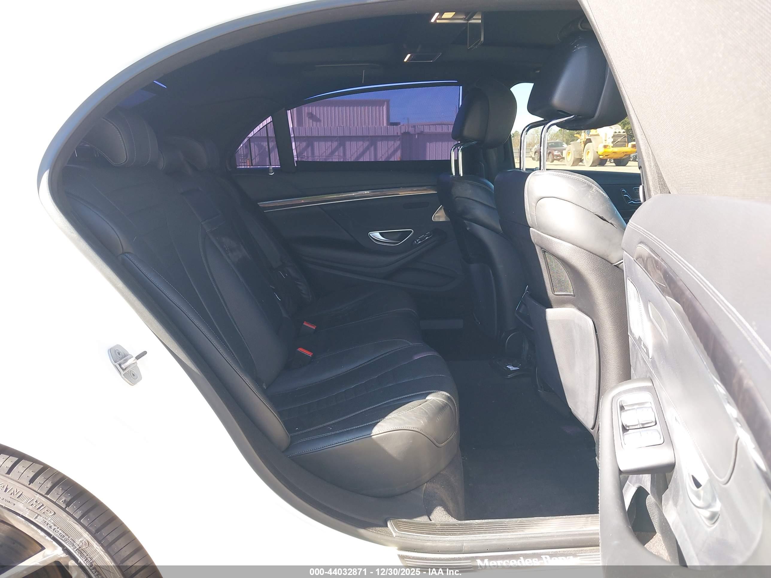 MERCEDES-BENZ S image 8