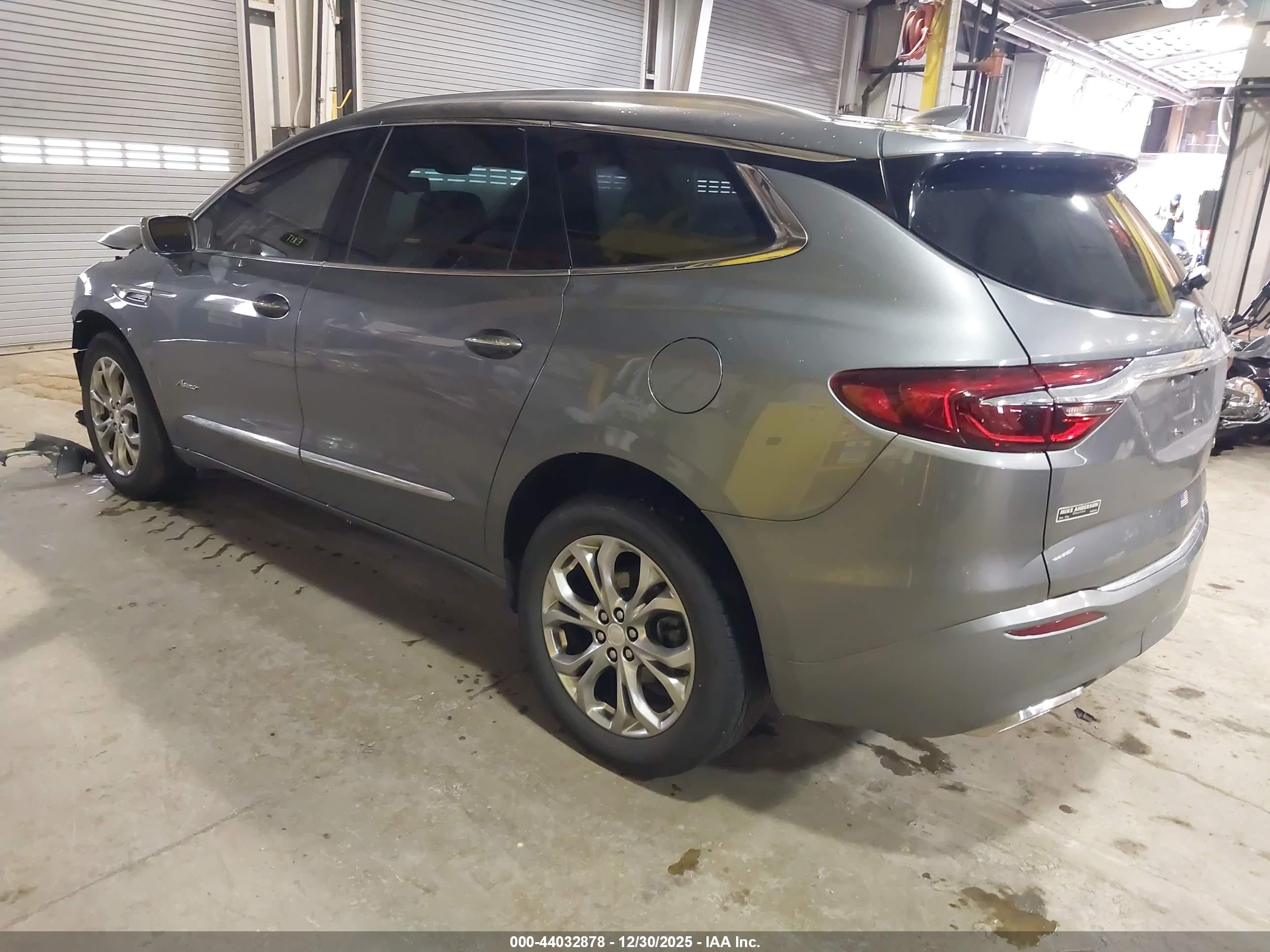 BUICK ENCLAVE image 3