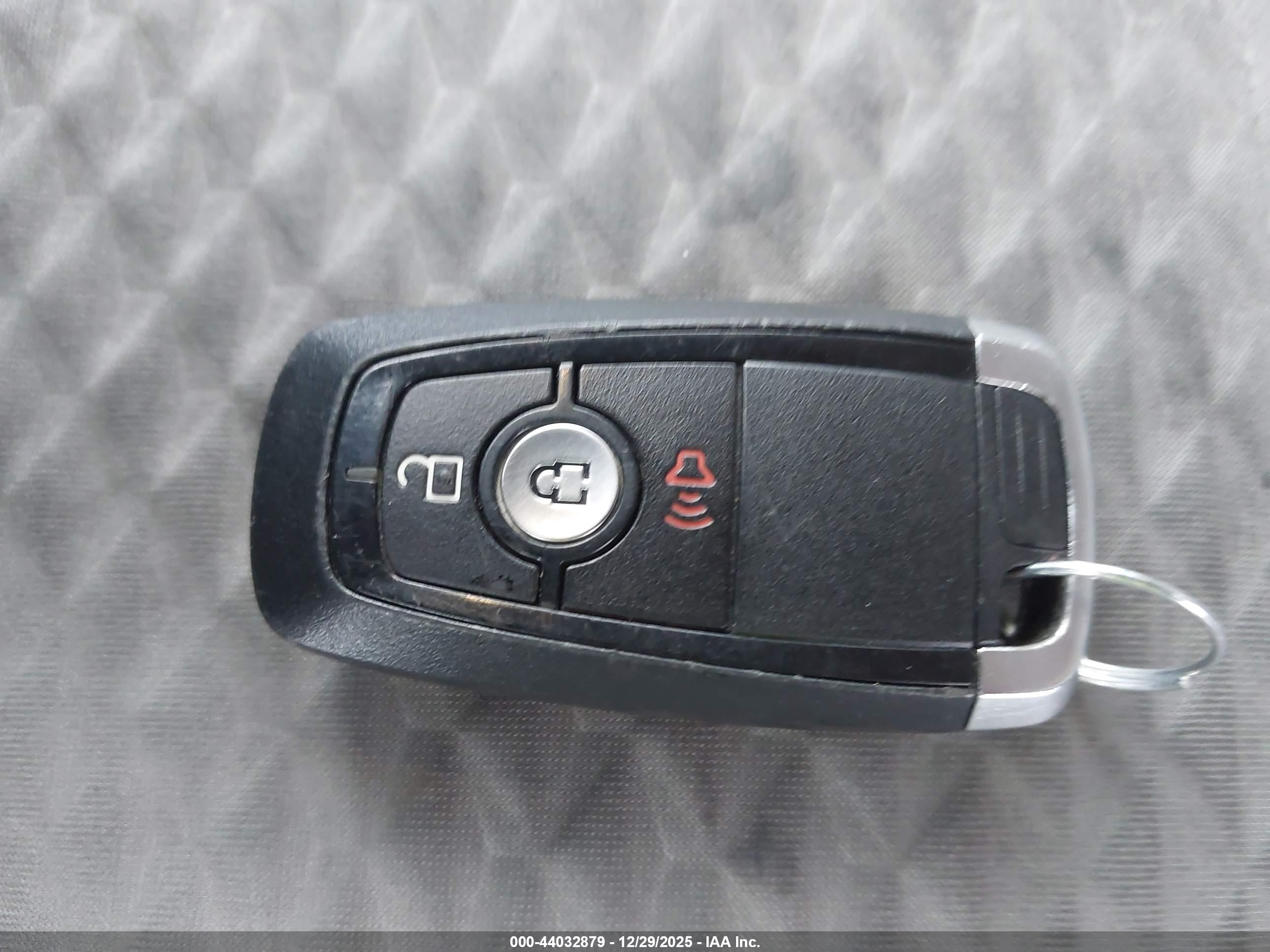 FORD ESCAPE image 11