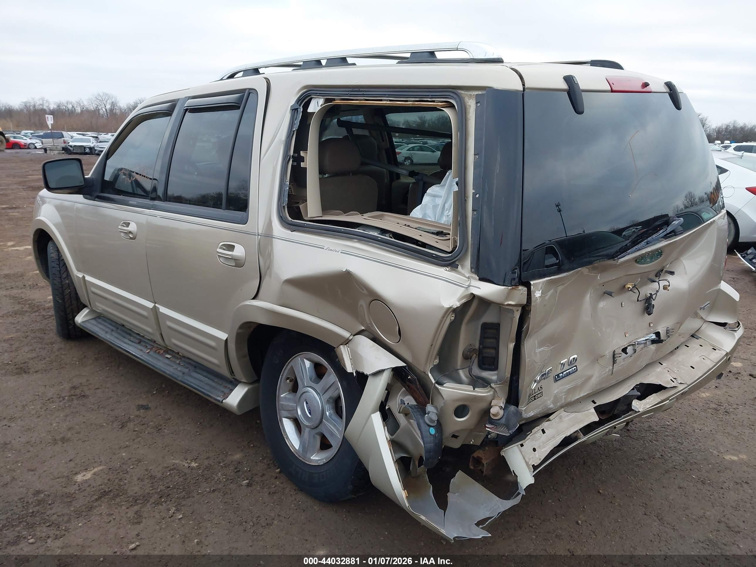 FORD EXPEDITION image 3