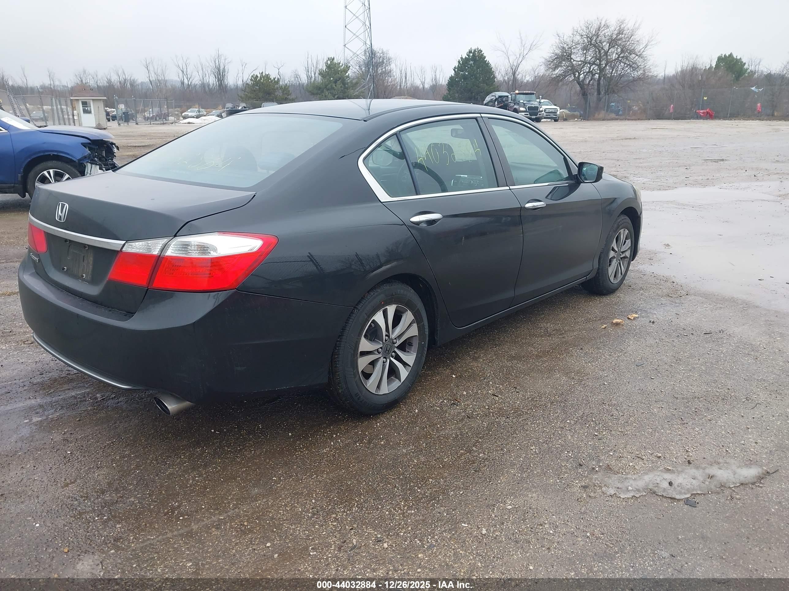 HONDA ACCORD image 4