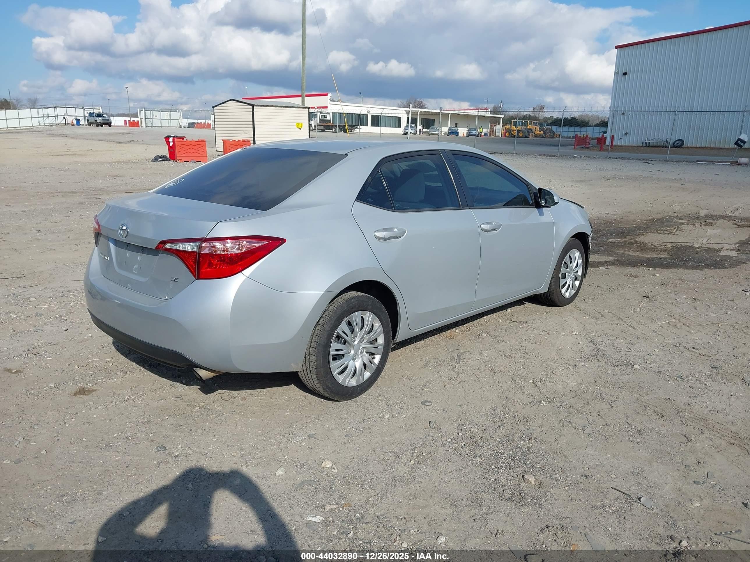 TOYOTA COROLLA image 4