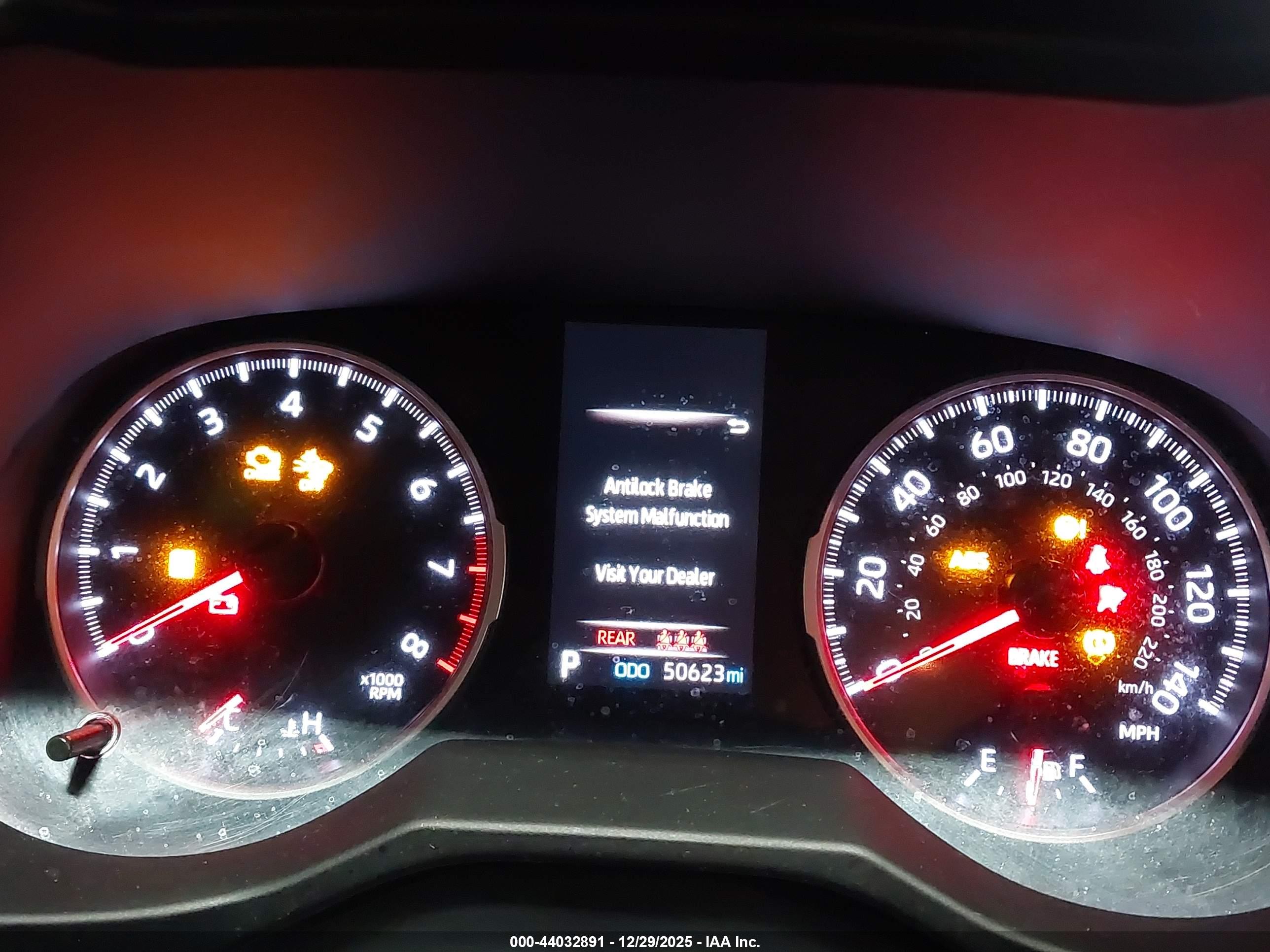 TOYOTA RAV4 image 7