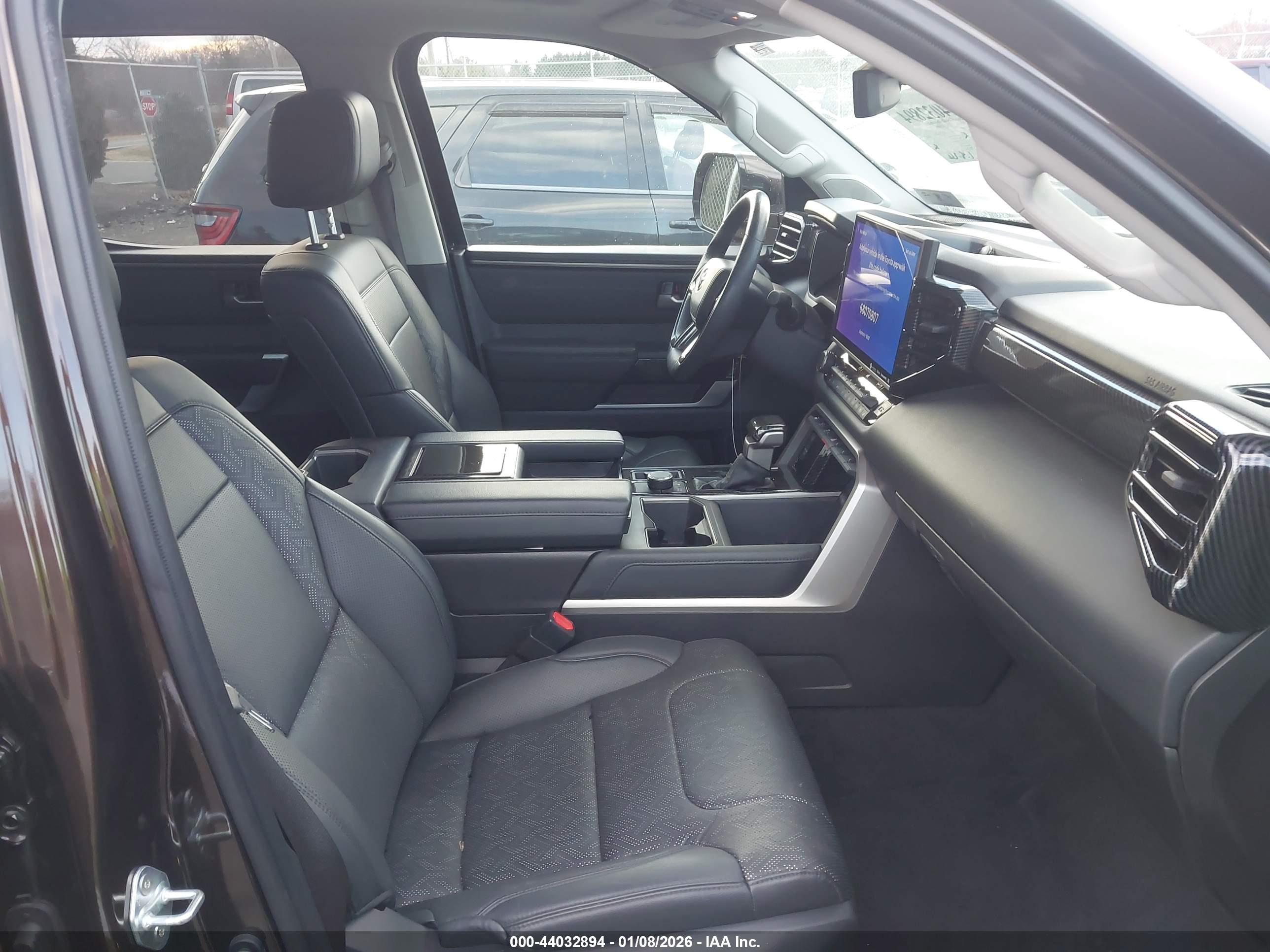 TOYOTA TUNDRA image 5