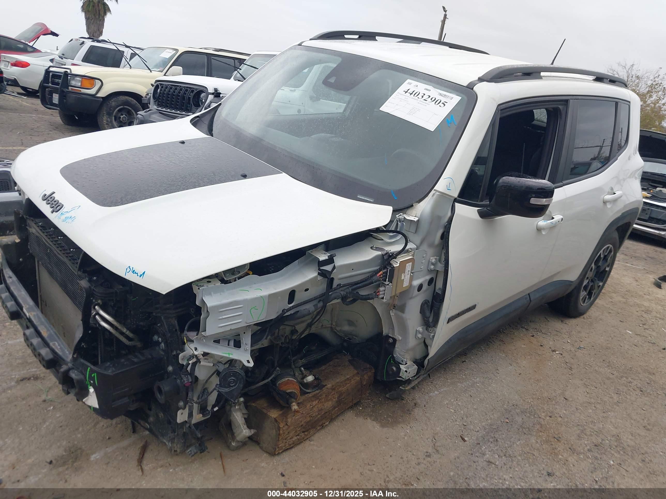JEEP RENEGADE image 2
