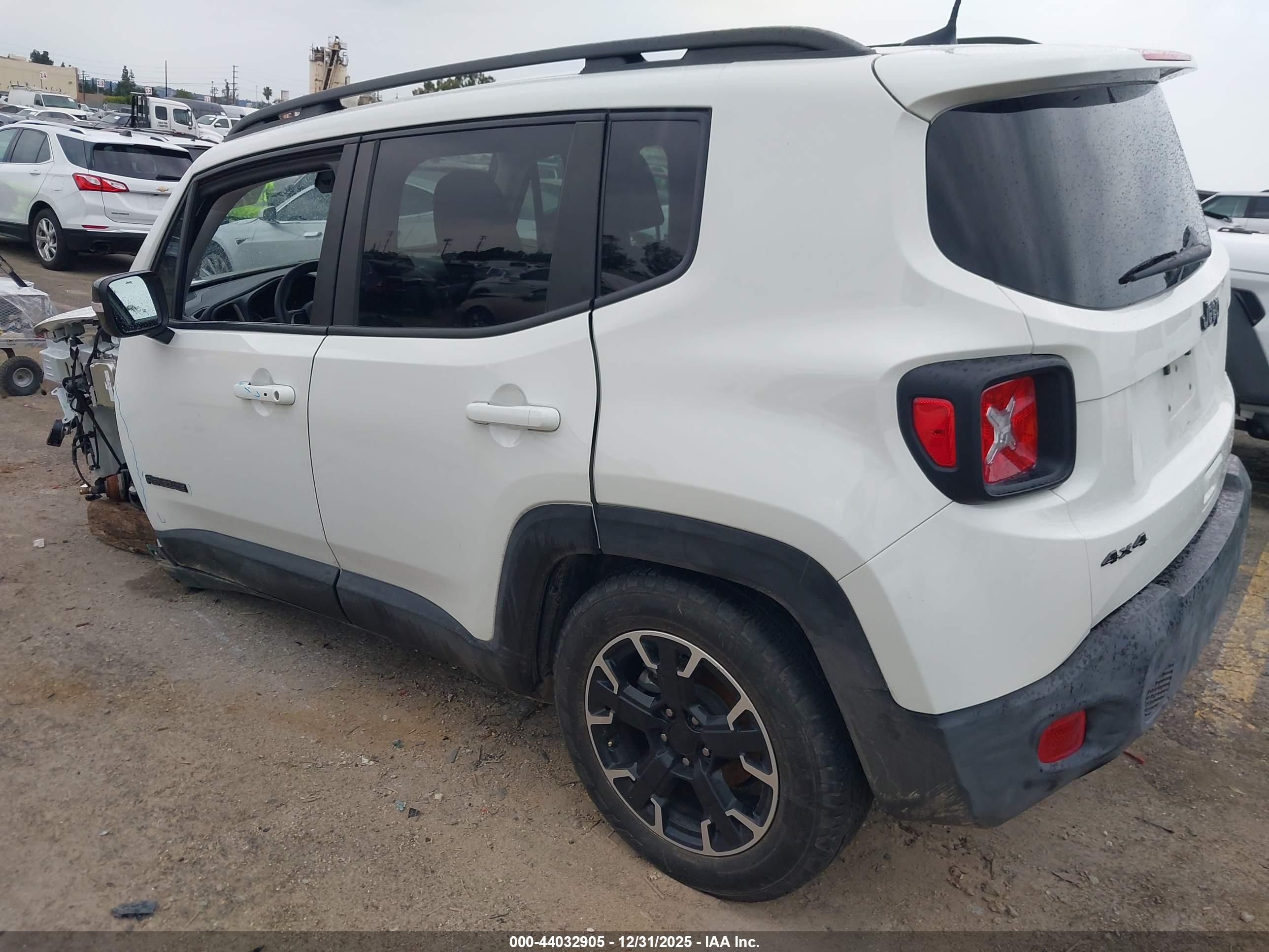 JEEP RENEGADE image 3