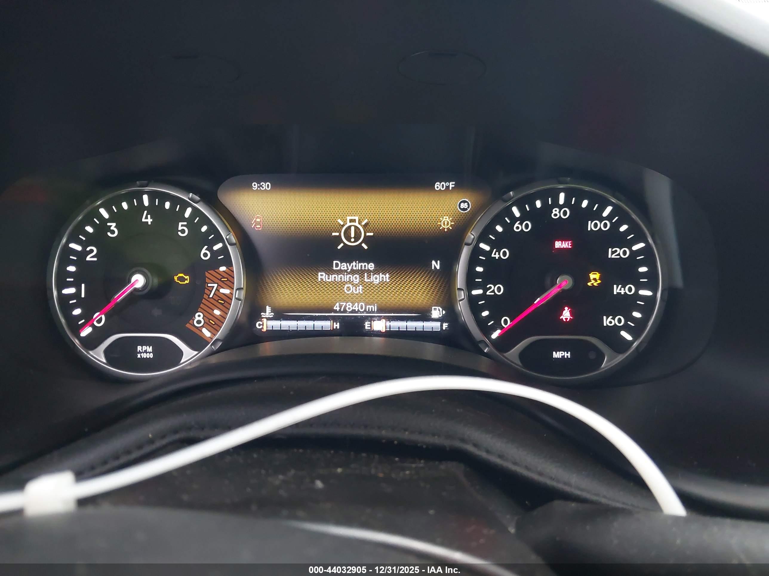 JEEP RENEGADE image 7