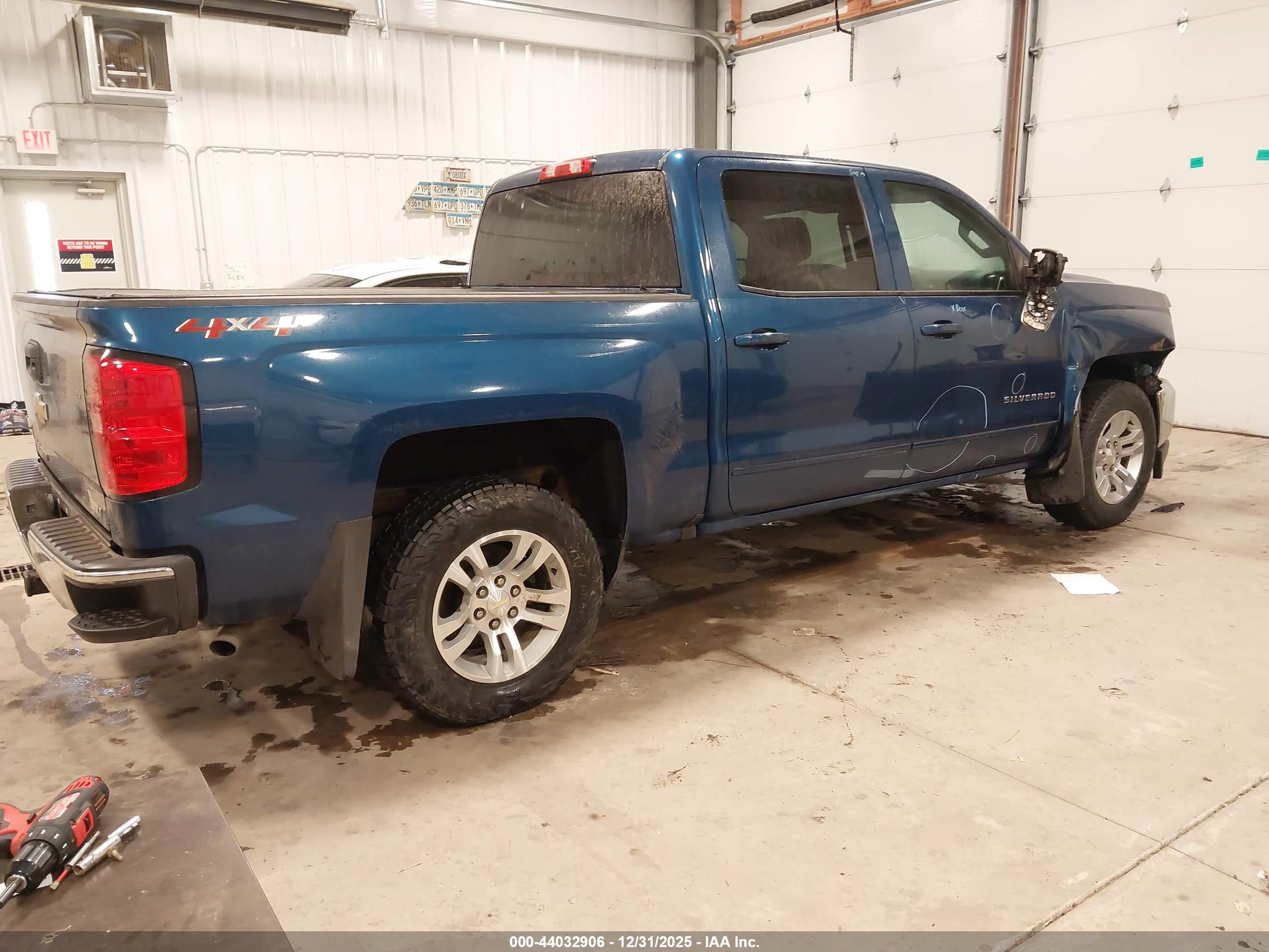 CHEVROLET SILVERADO image 4