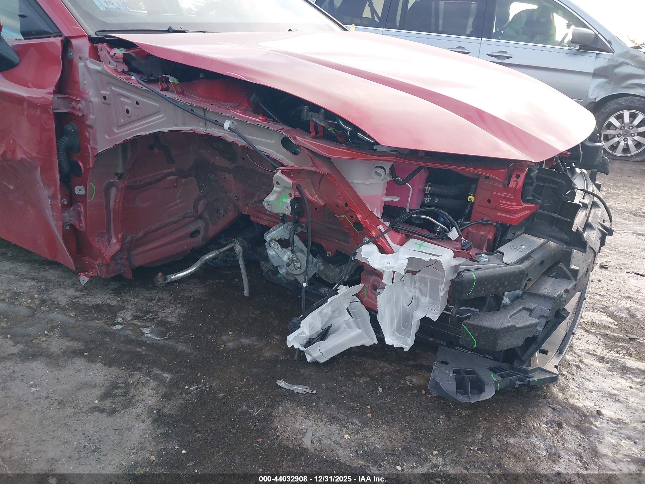 TOYOTA CAMRY image 6