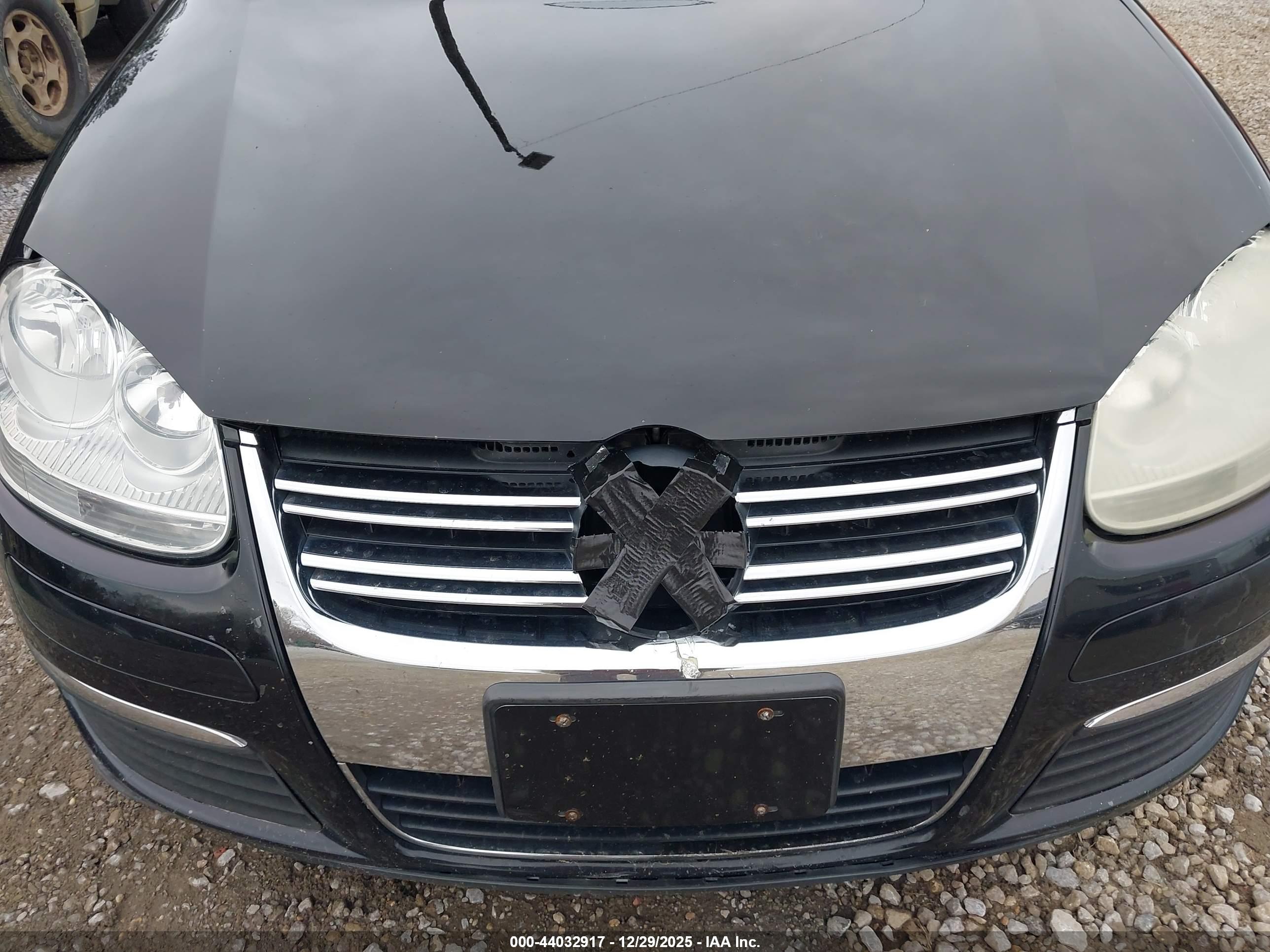 VOLKSWAGEN JETTA image 6