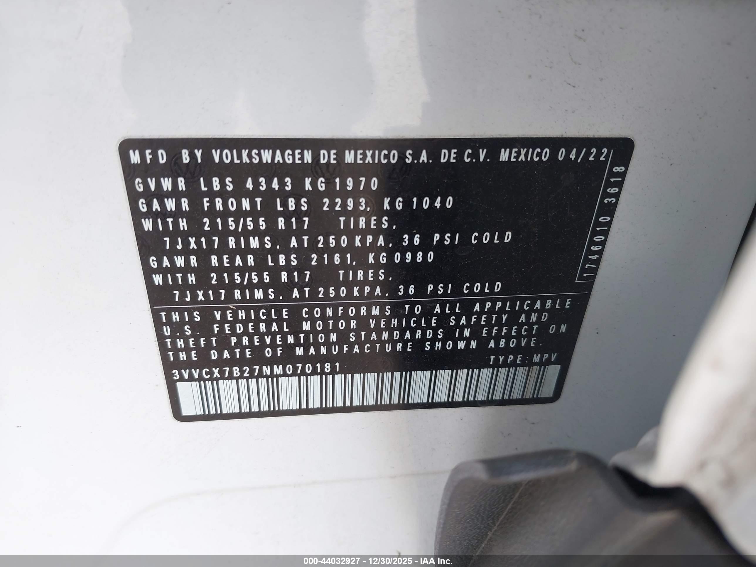 VOLKSWAGEN TAOS image 9