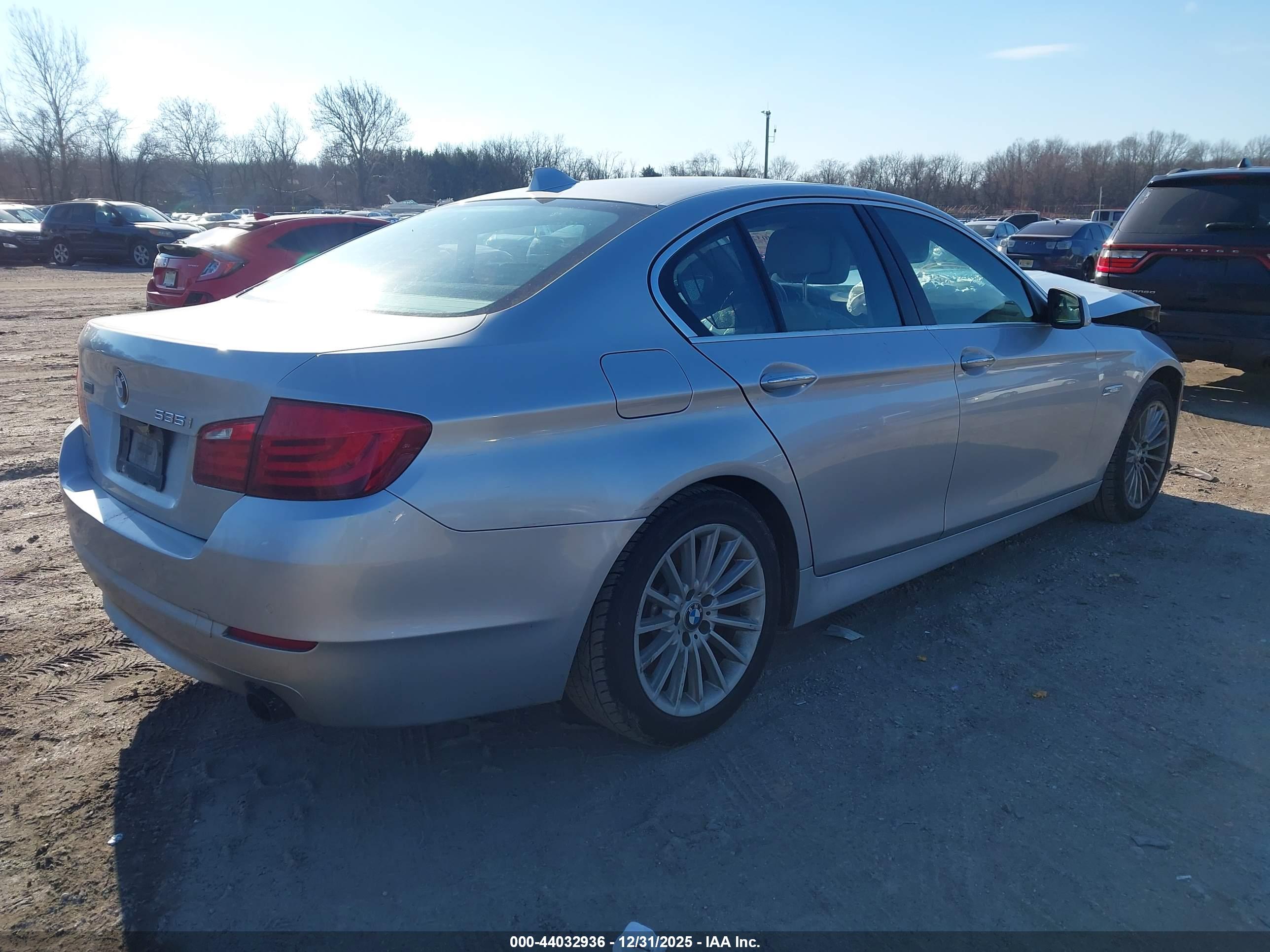 BMW 535I image 4