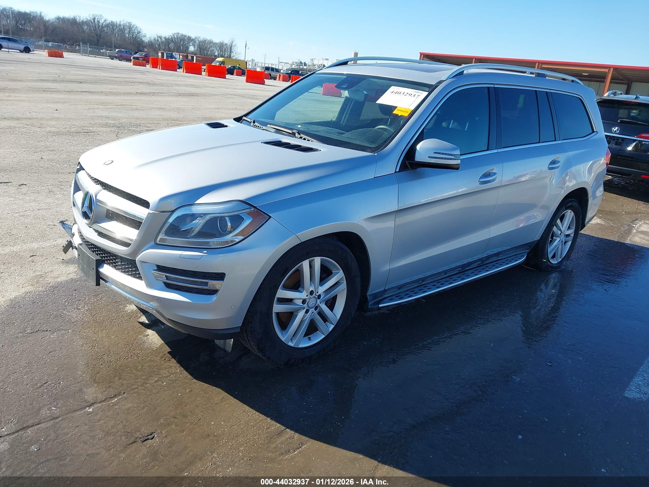 MERCEDES-BENZ GL image 2