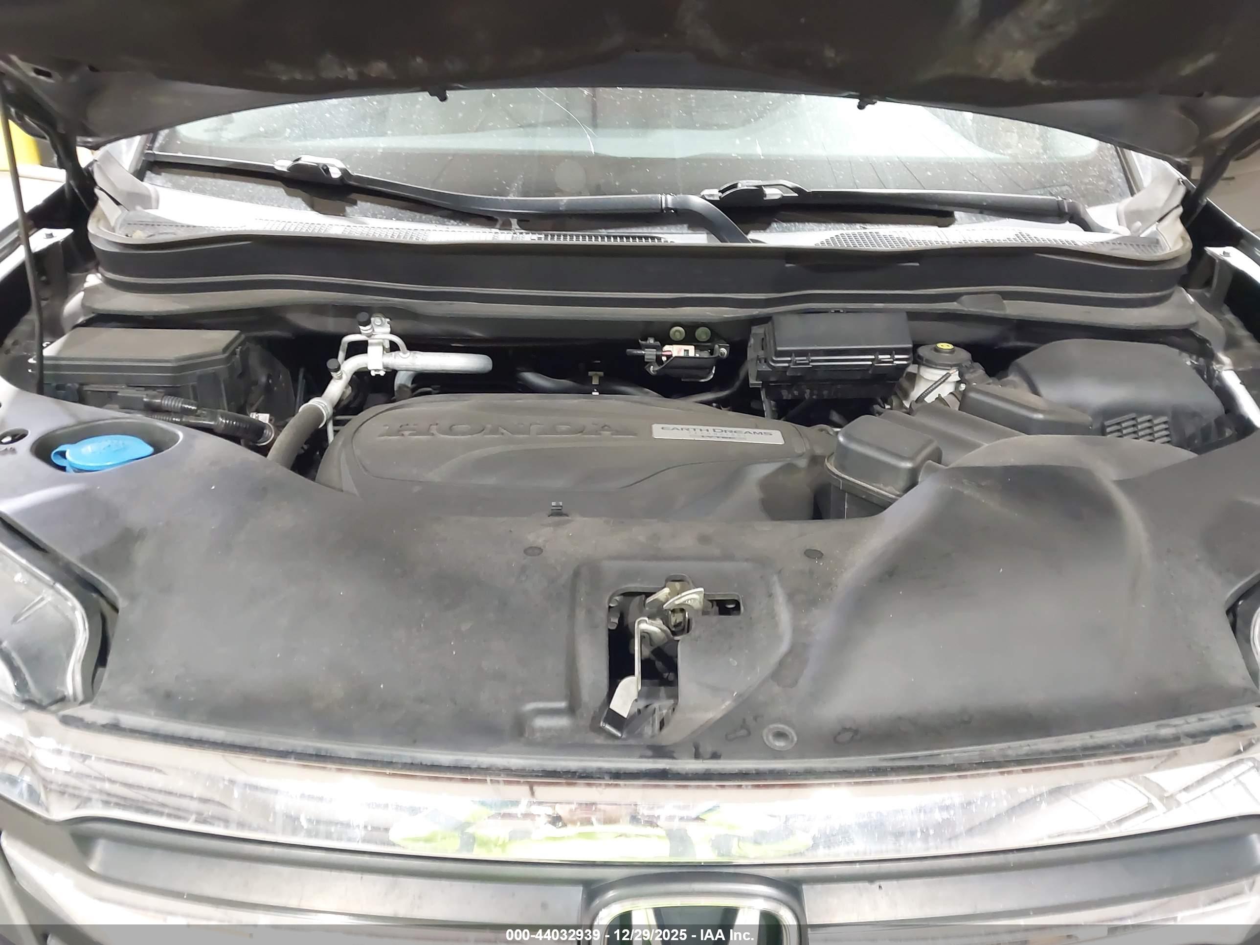 HONDA PILOT image 10