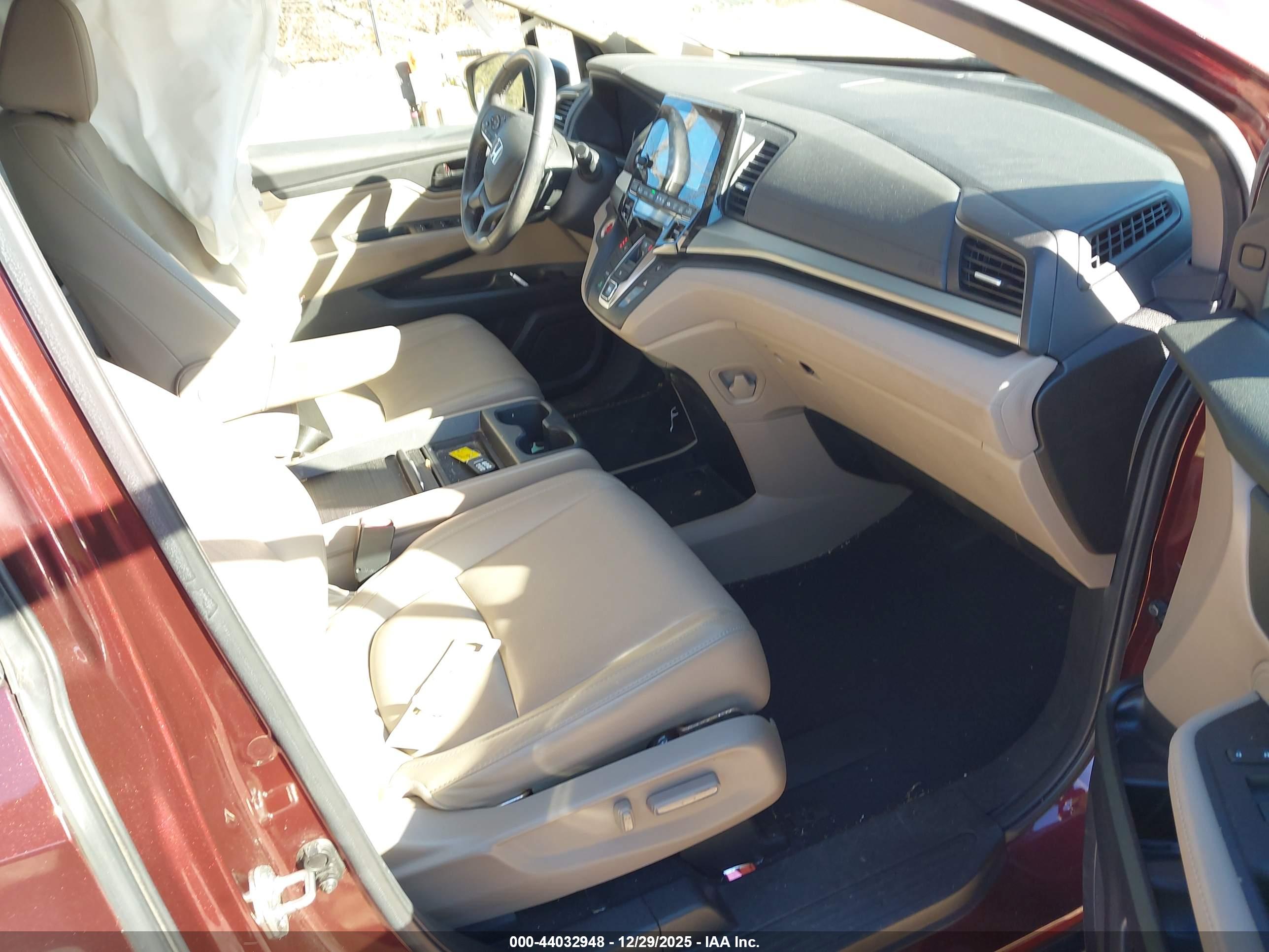 HONDA ODYSSEY image 5