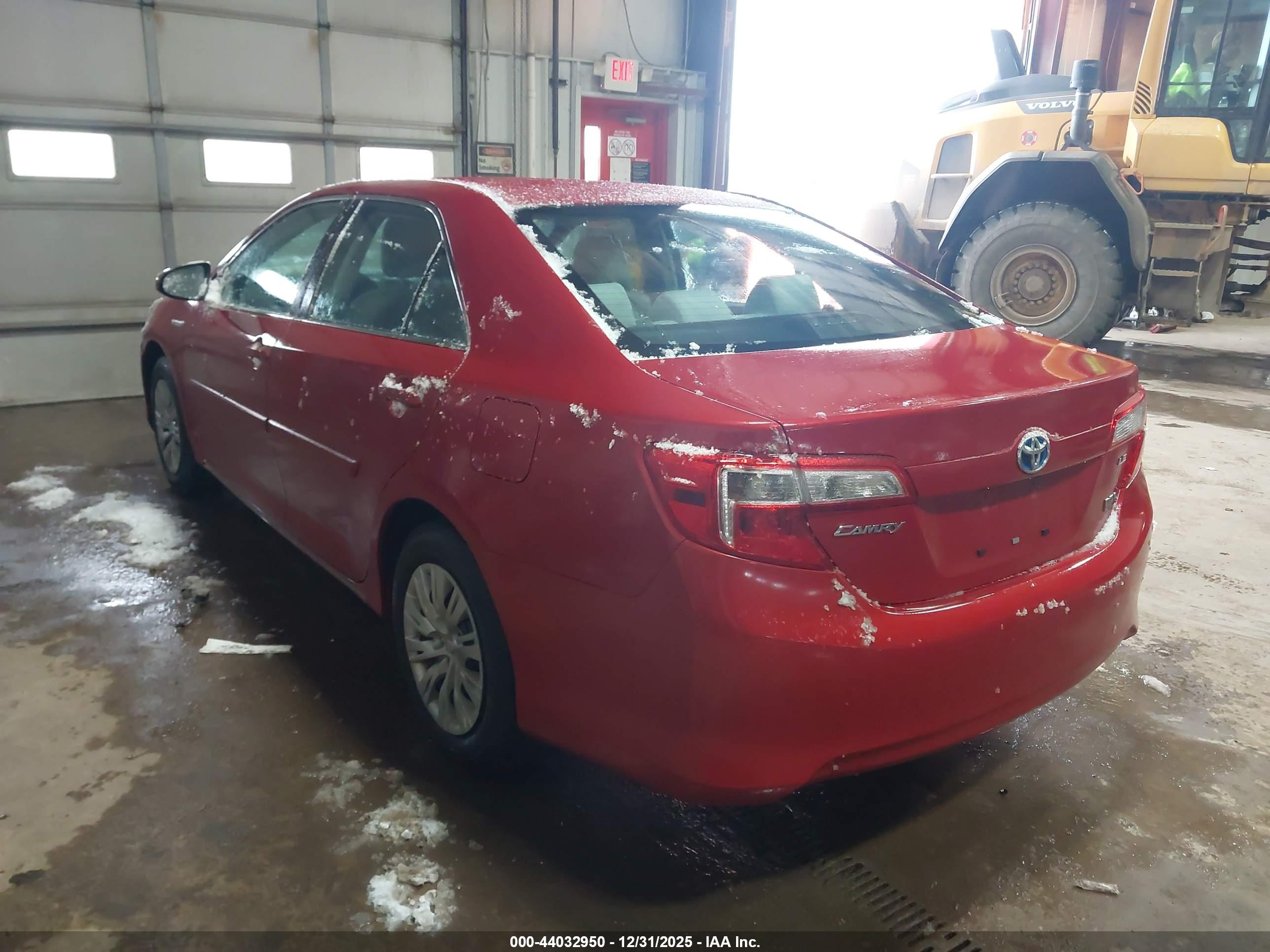 TOYOTA CAMRY image 3