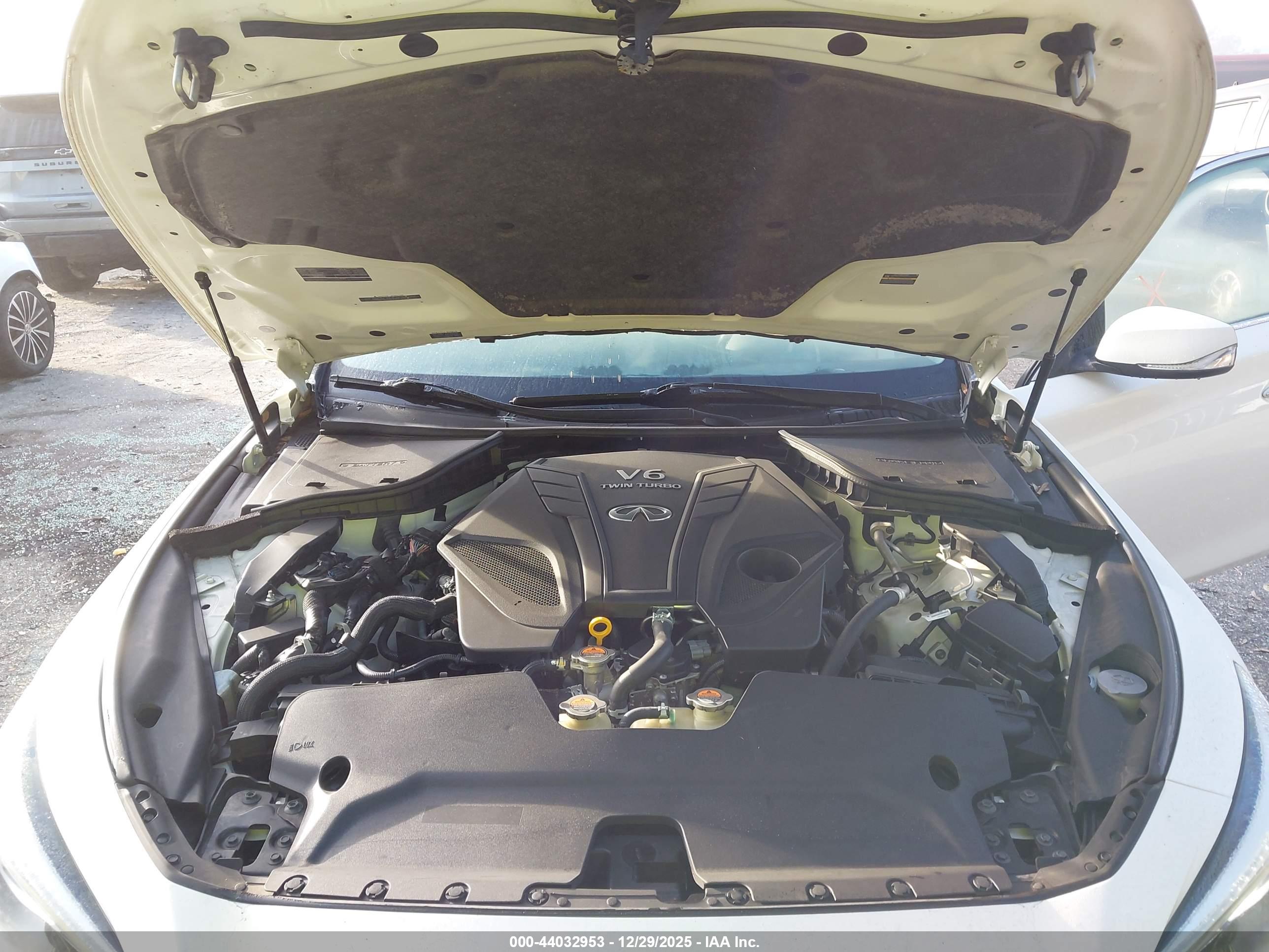 INFINITI Q50 image 10