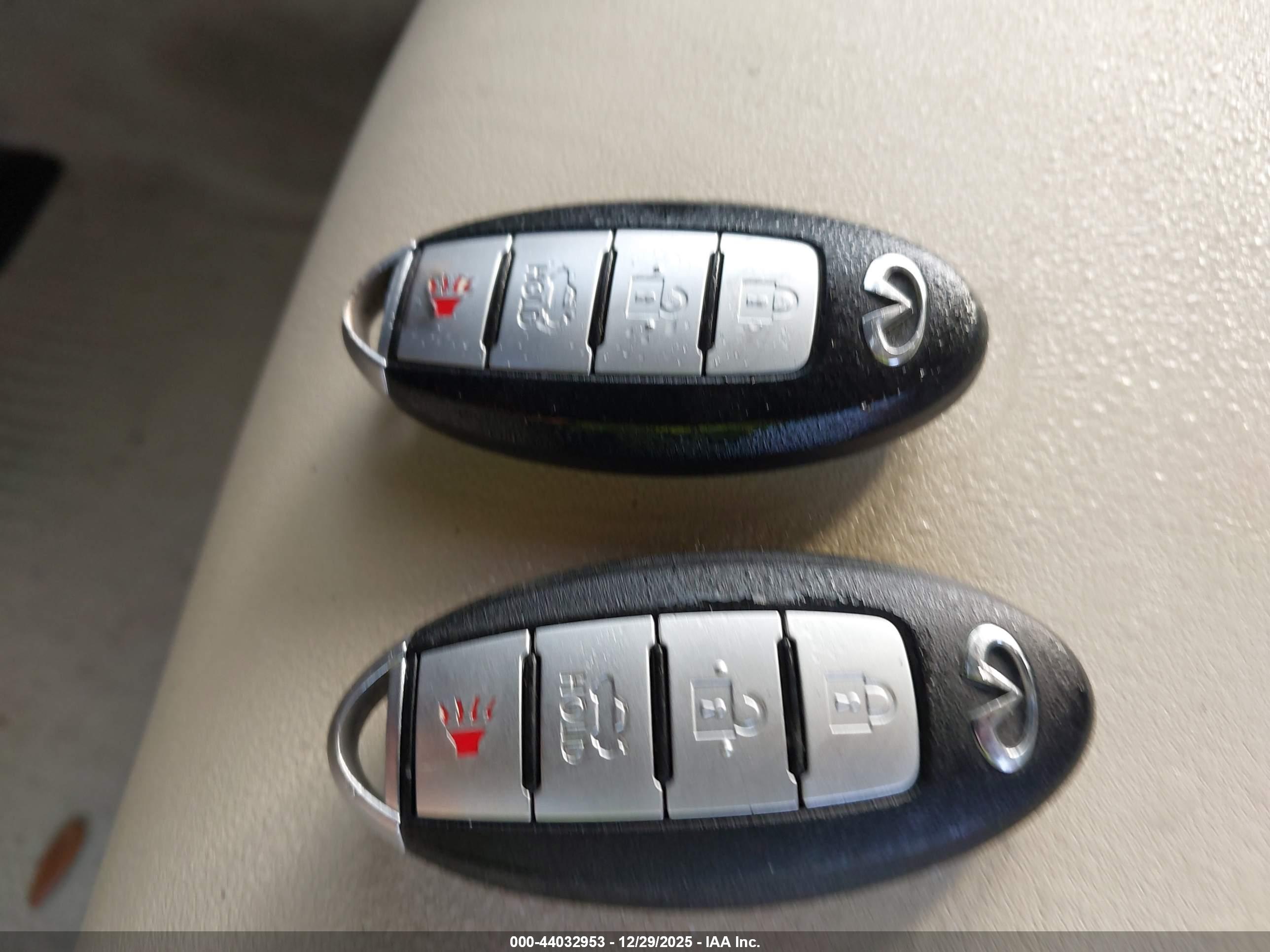 INFINITI Q50 image 11
