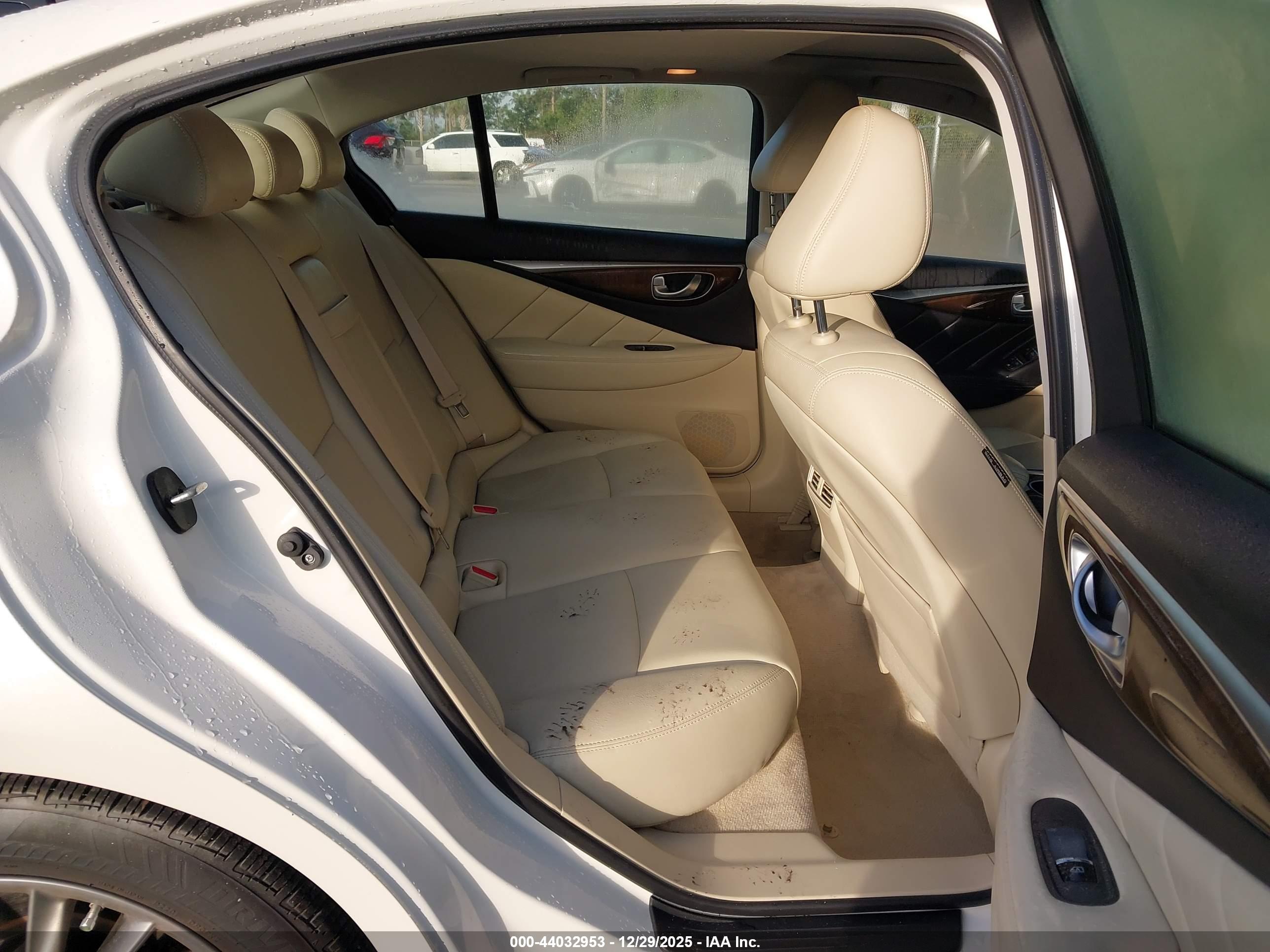 INFINITI Q50 image 8