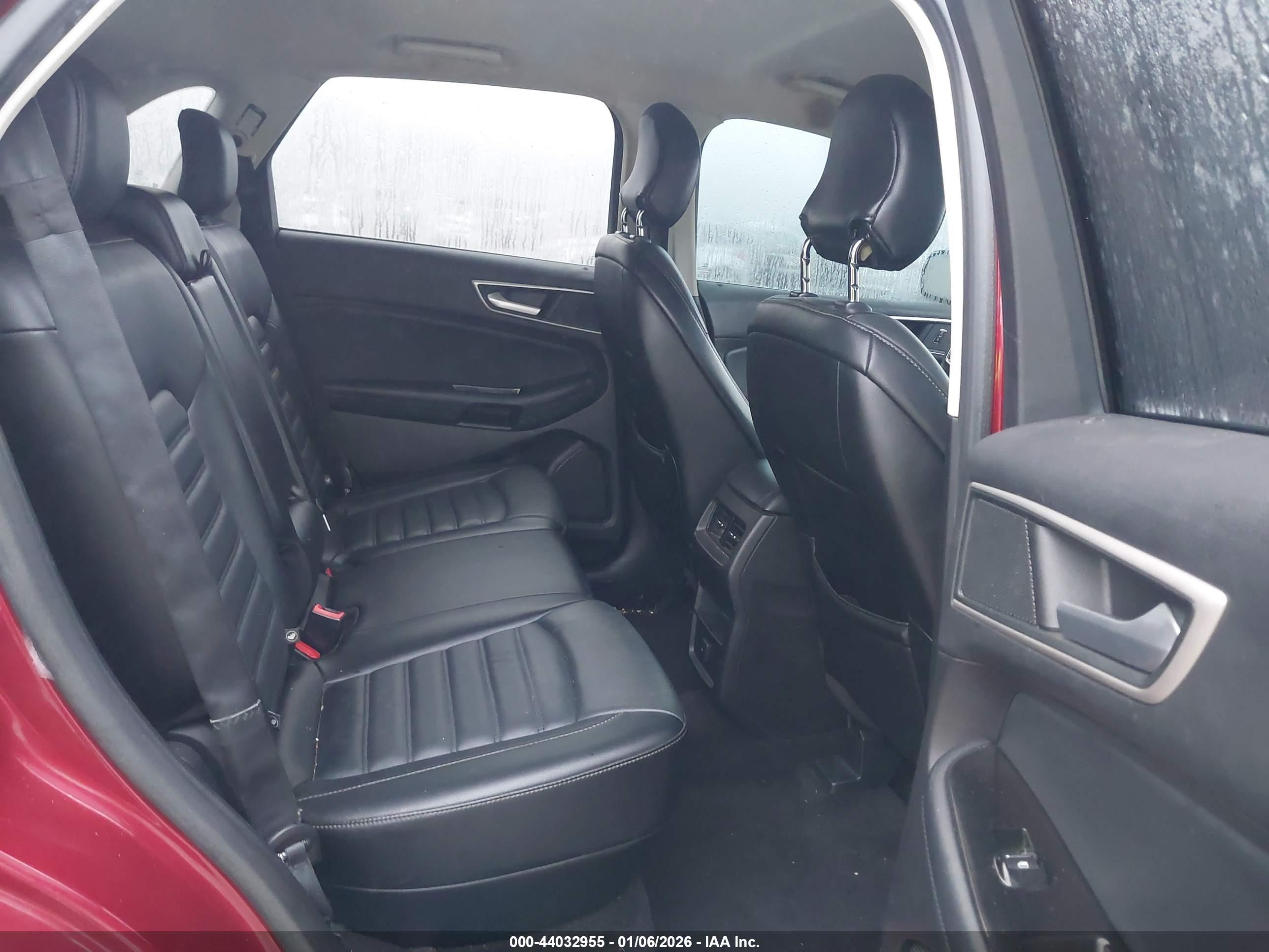 FORD EDGE image 8