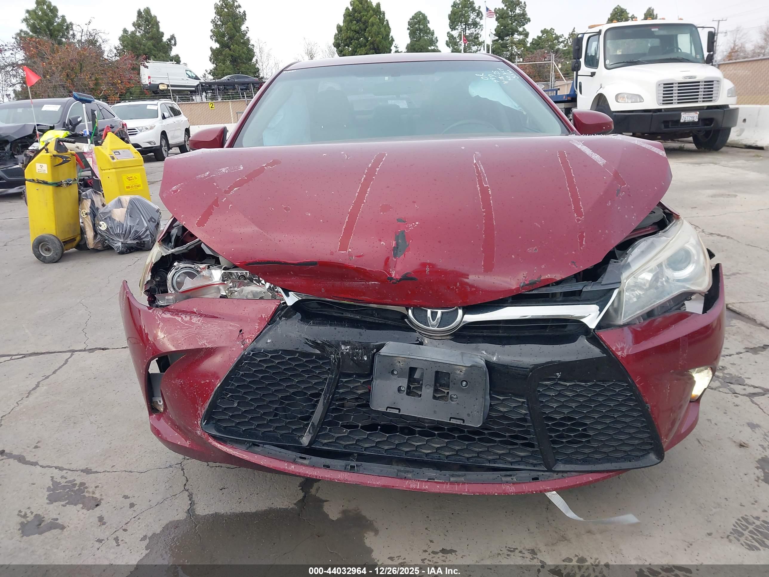 TOYOTA CAMRY image 6