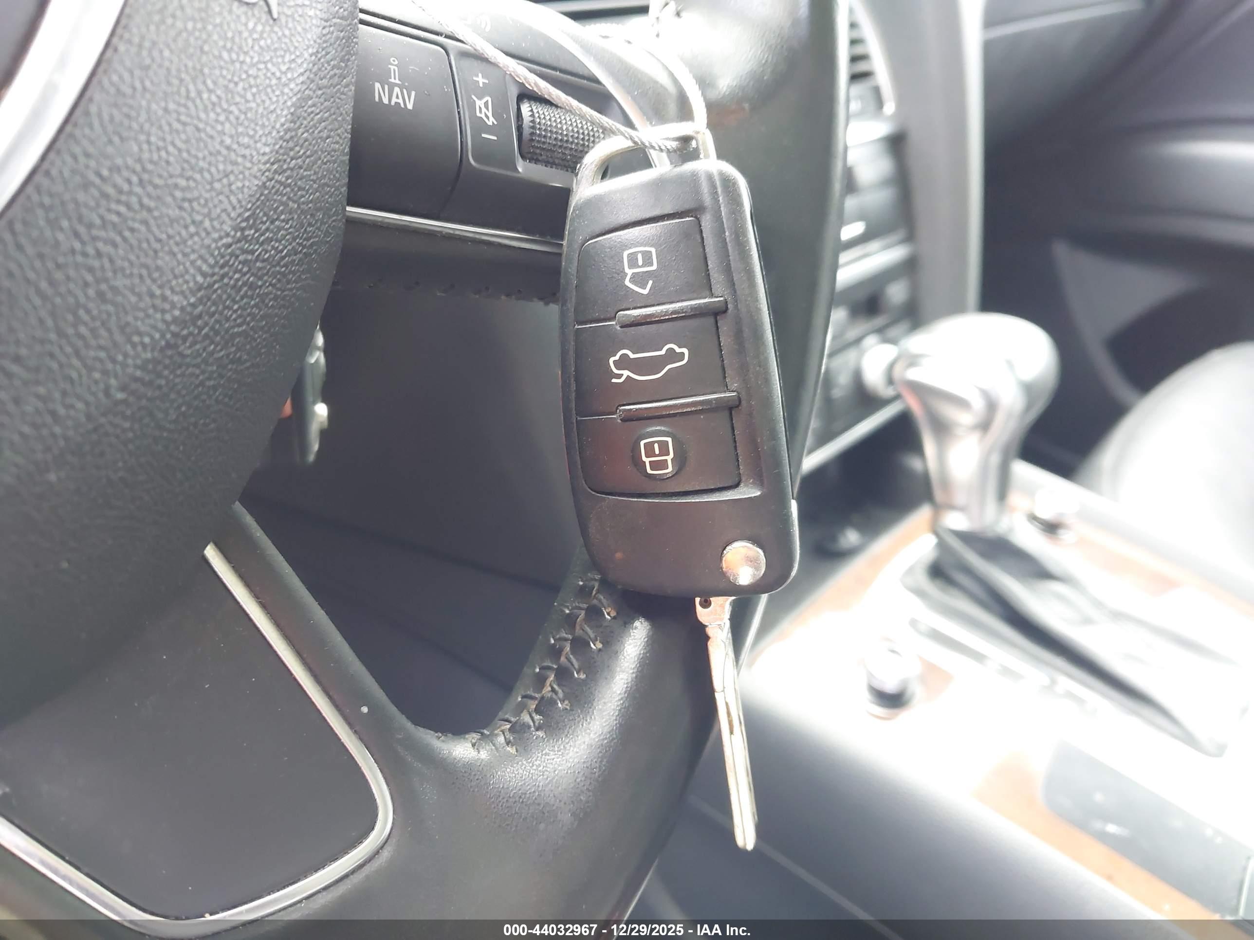 AUDI Q7 image 11