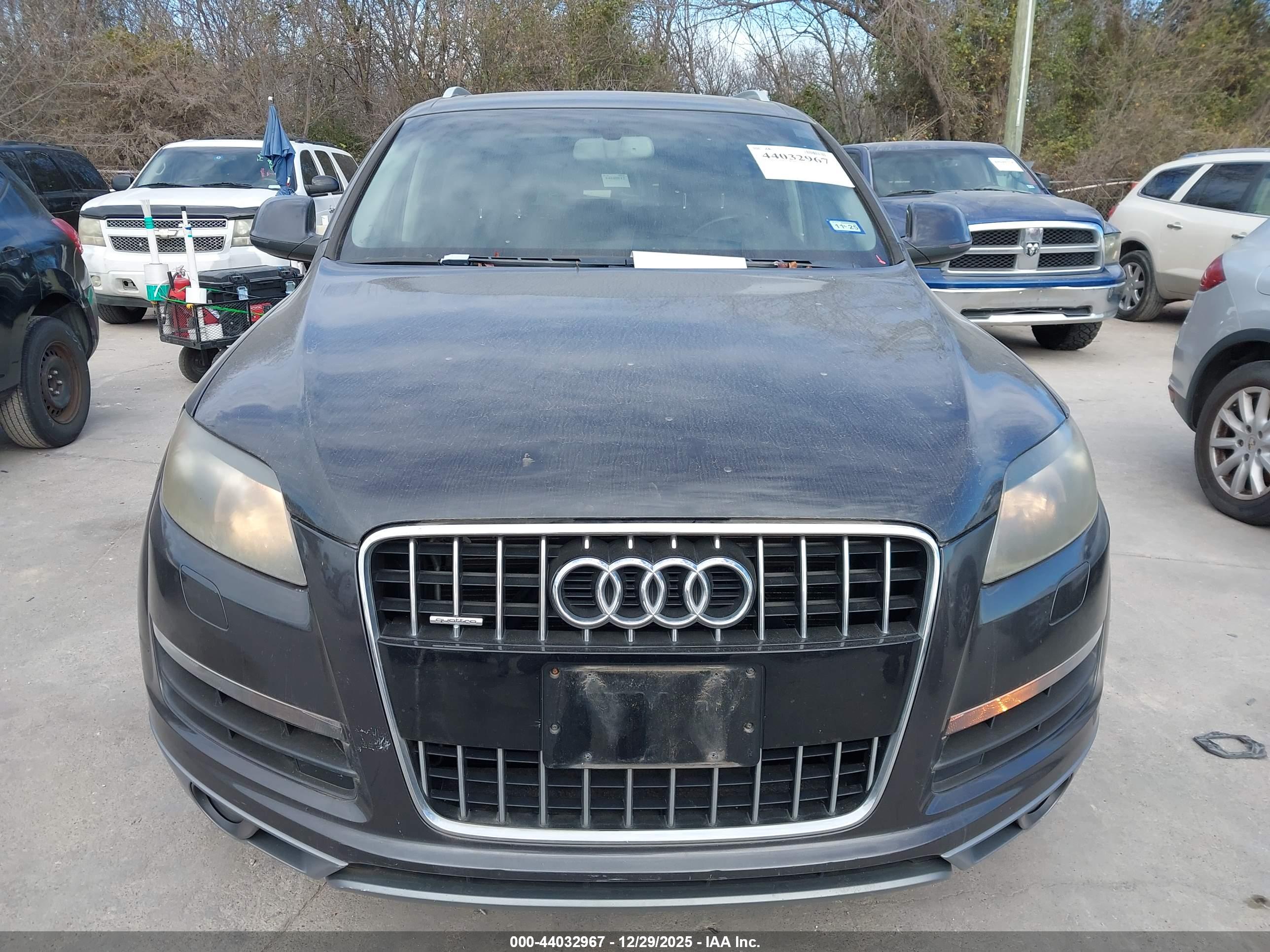 AUDI Q7 image 6