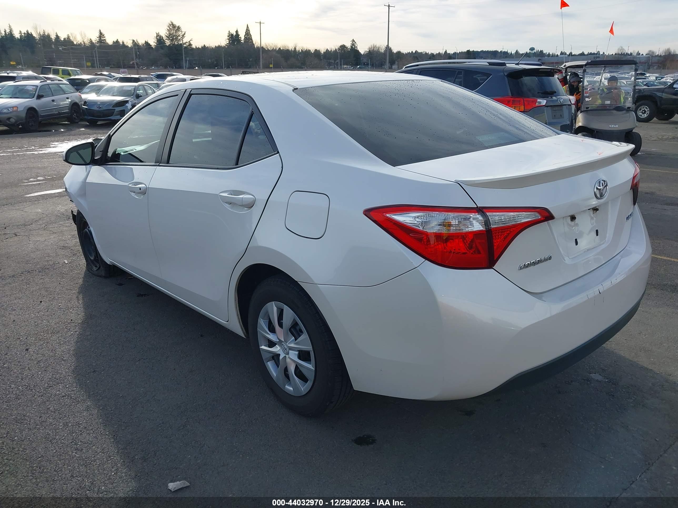 TOYOTA COROLLA image 3