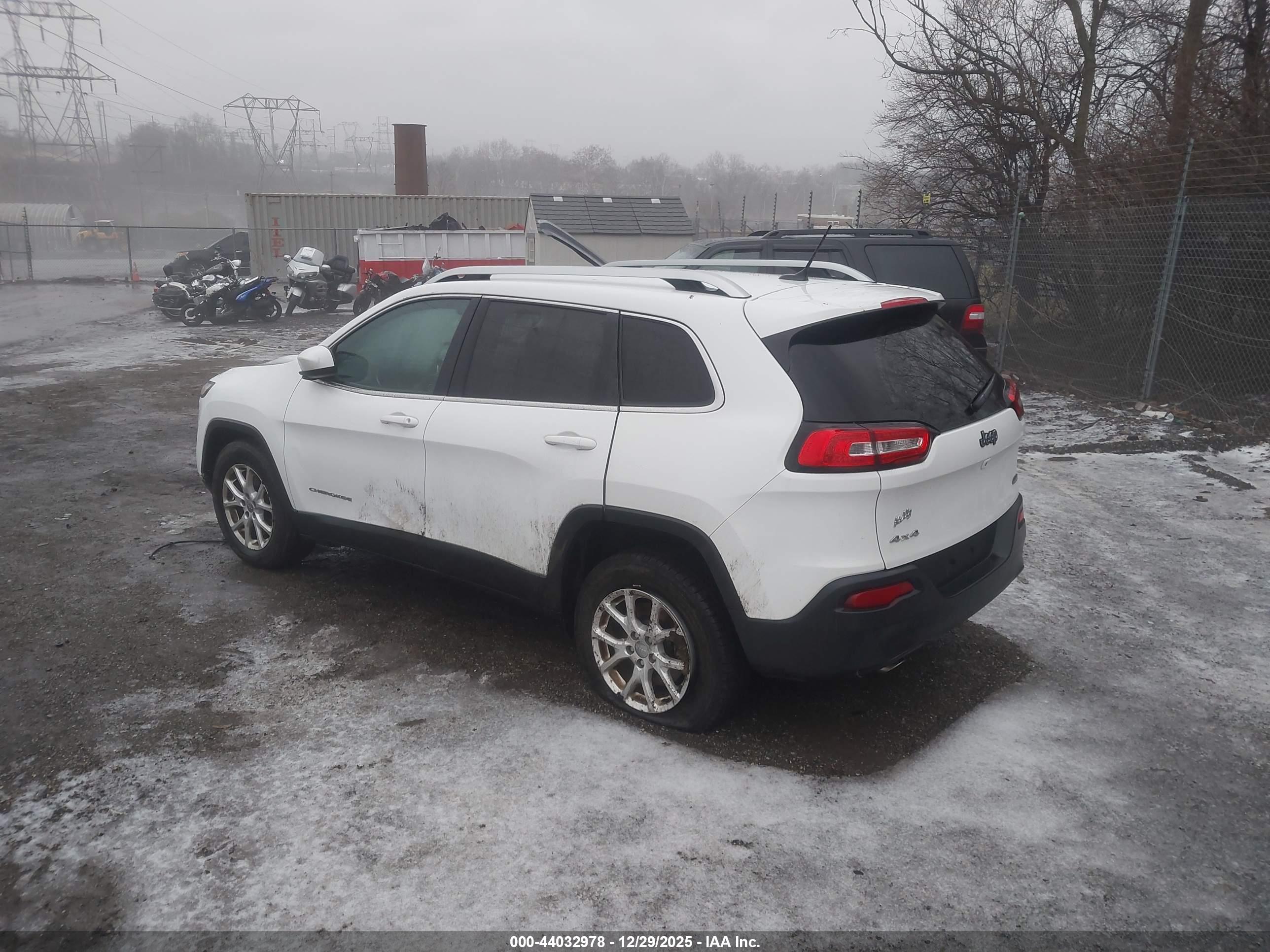 JEEP CHEROKEE image 3