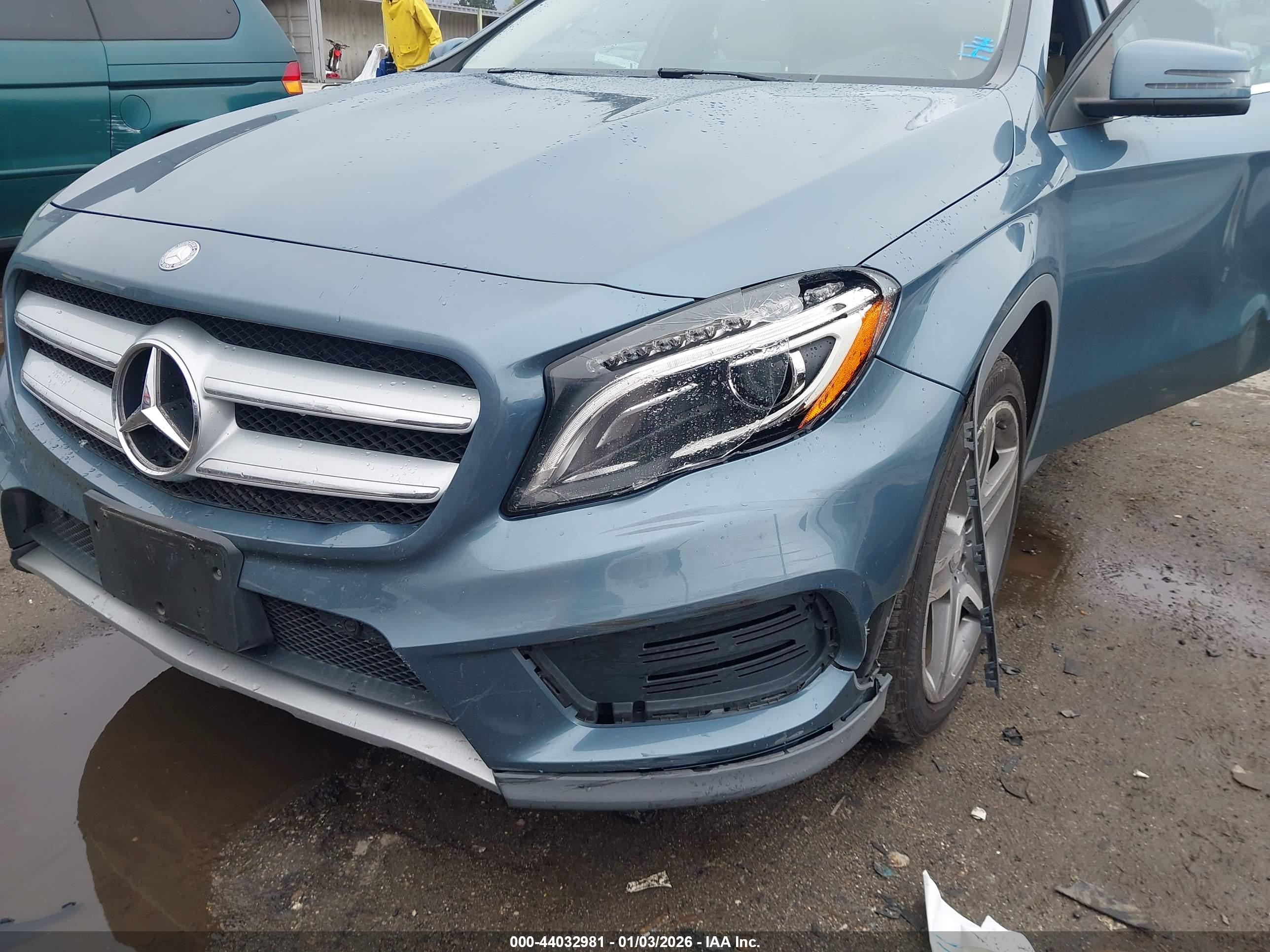 MERCEDES-BENZ GLA image 6