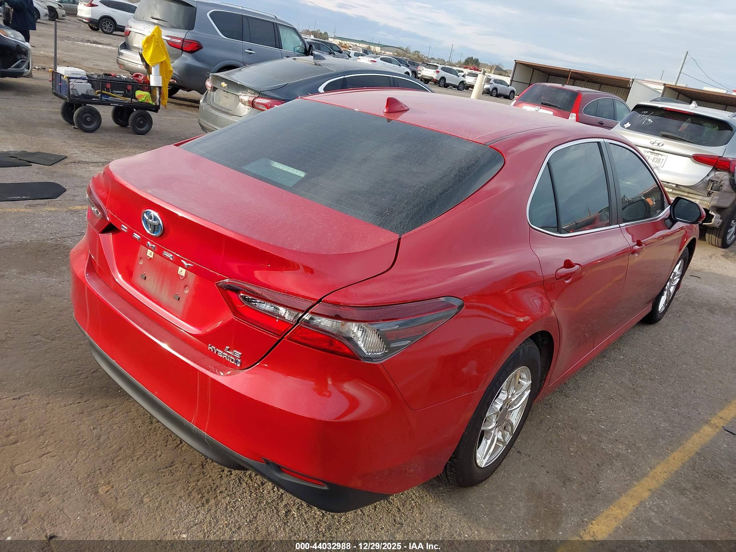 TOYOTA CAMRY image 4
