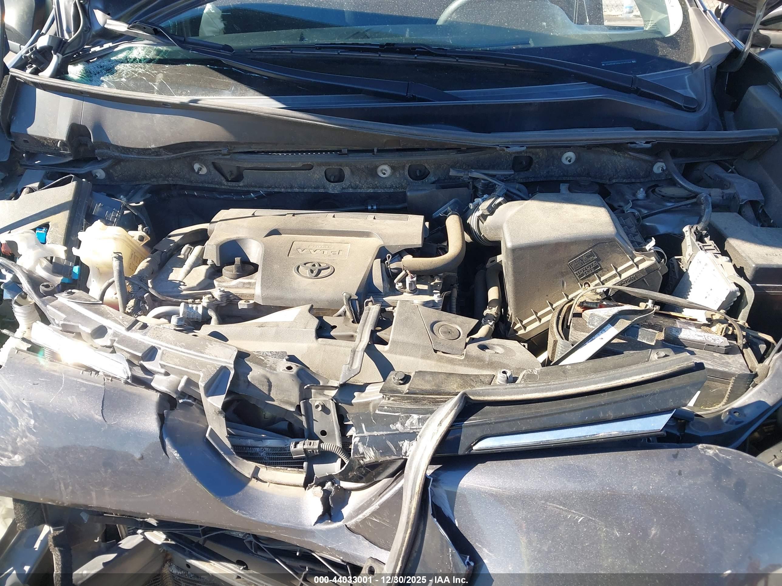 TOYOTA RAV4 image 10