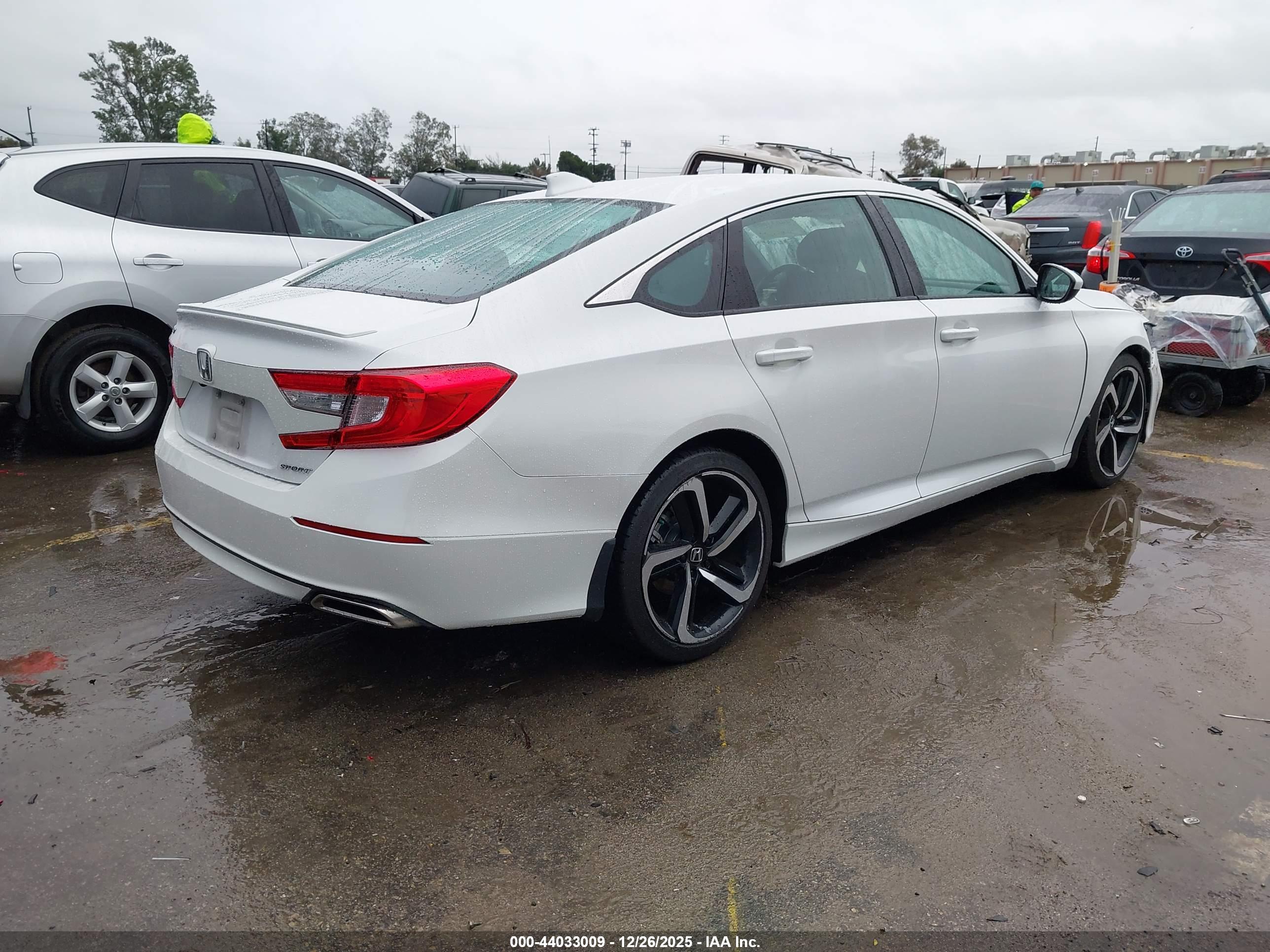 HONDA ACCORD image 4