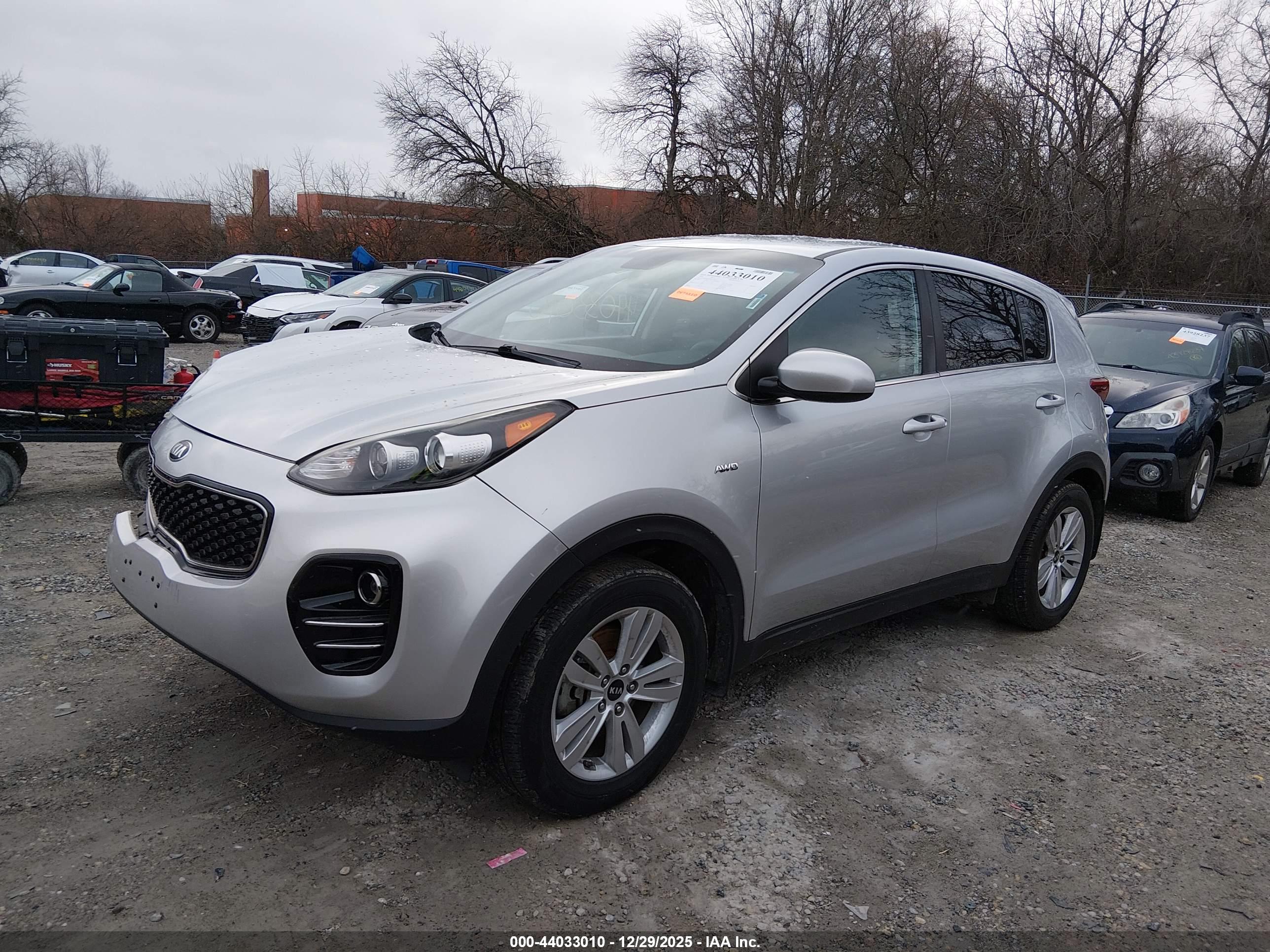 KIA SPORTAGE image 2