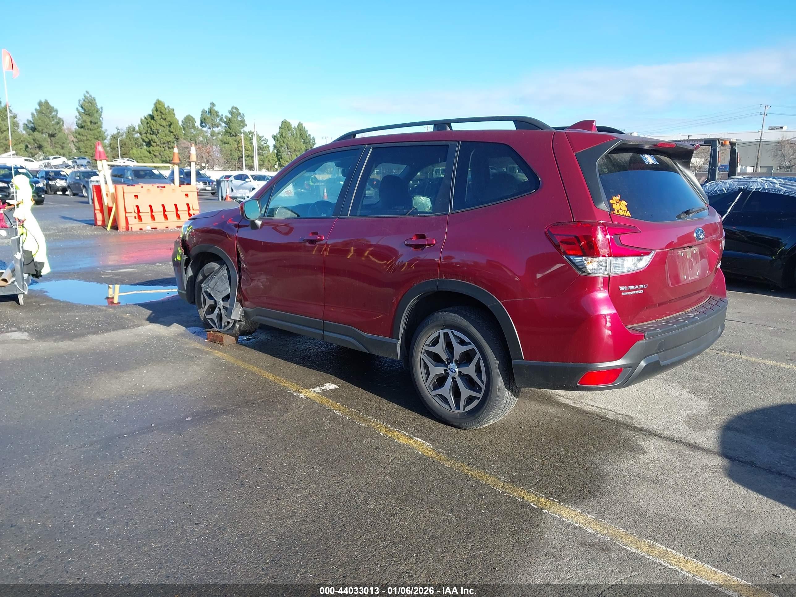SUBARU FORESTER image 3