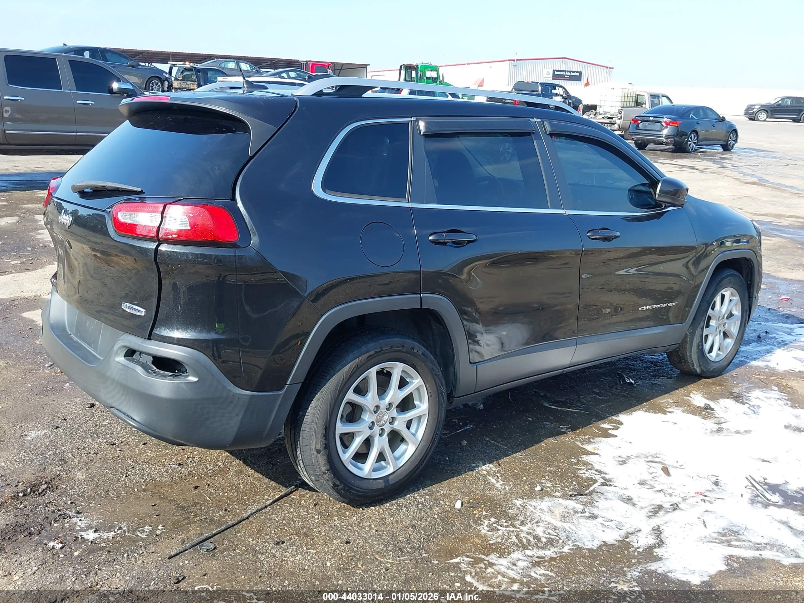 JEEP CHEROKEE image 4