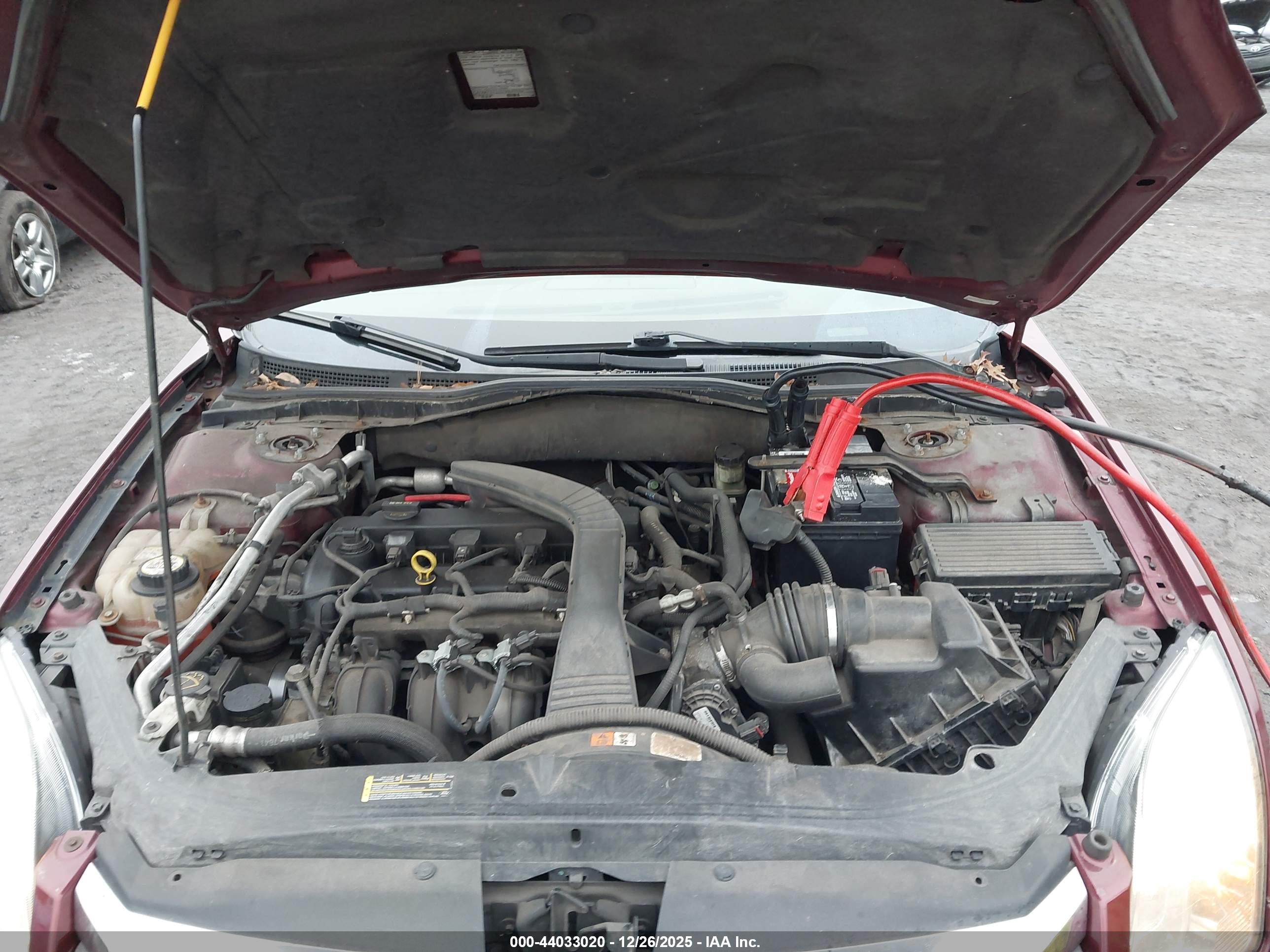 FORD FUSION image 10