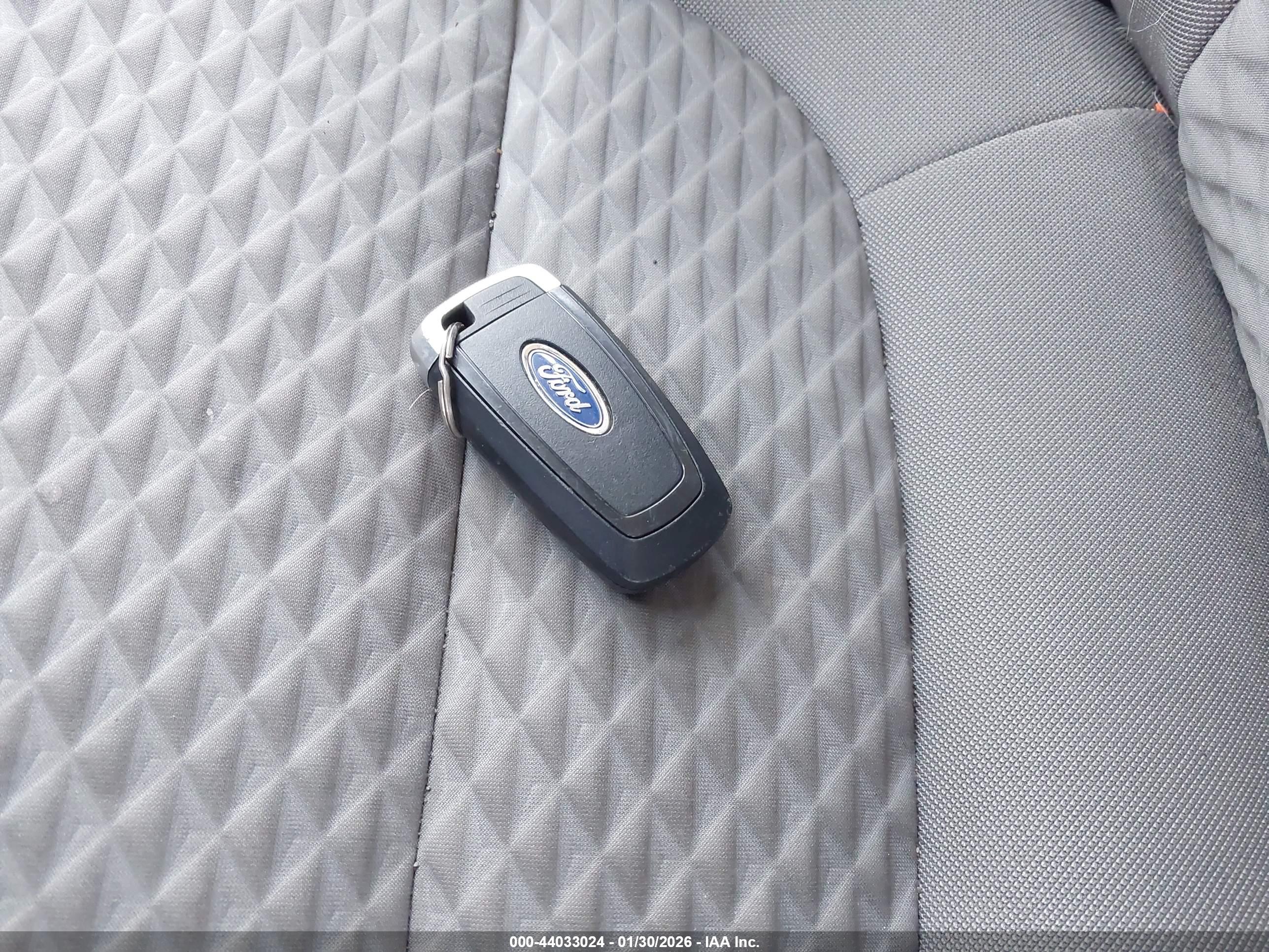 FORD ESCAPE image 11