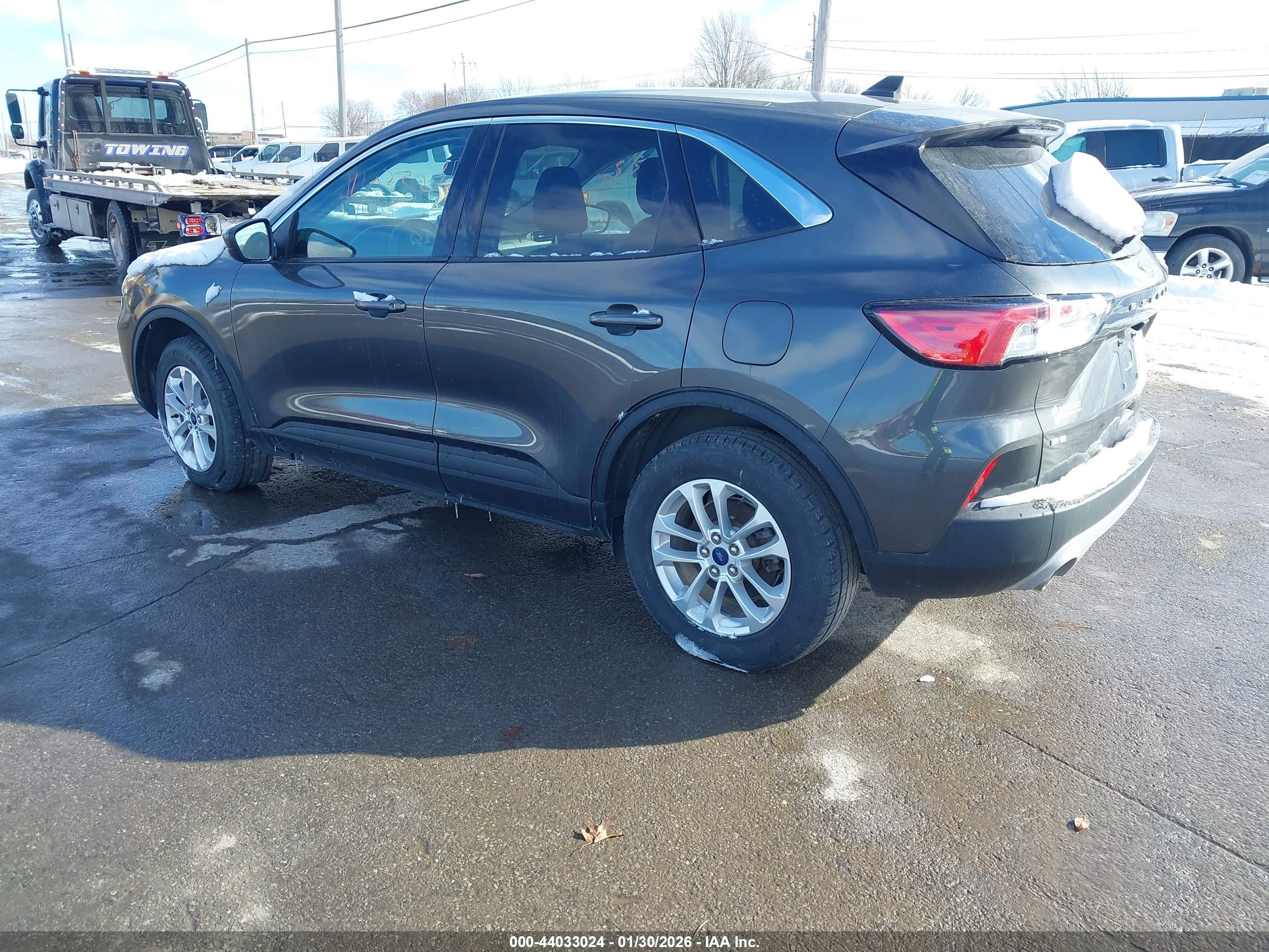 FORD ESCAPE image 3