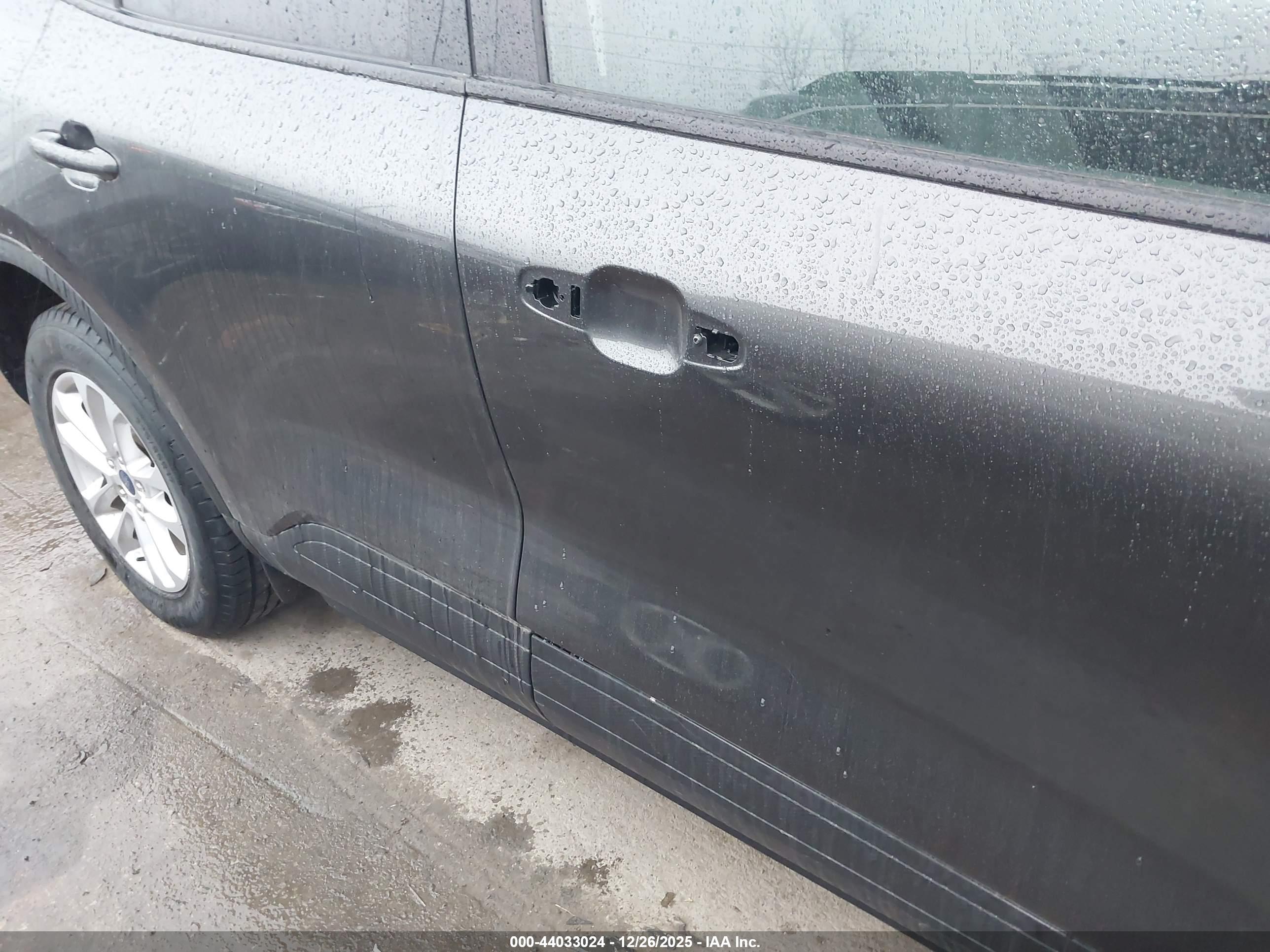FORD ESCAPE image 6