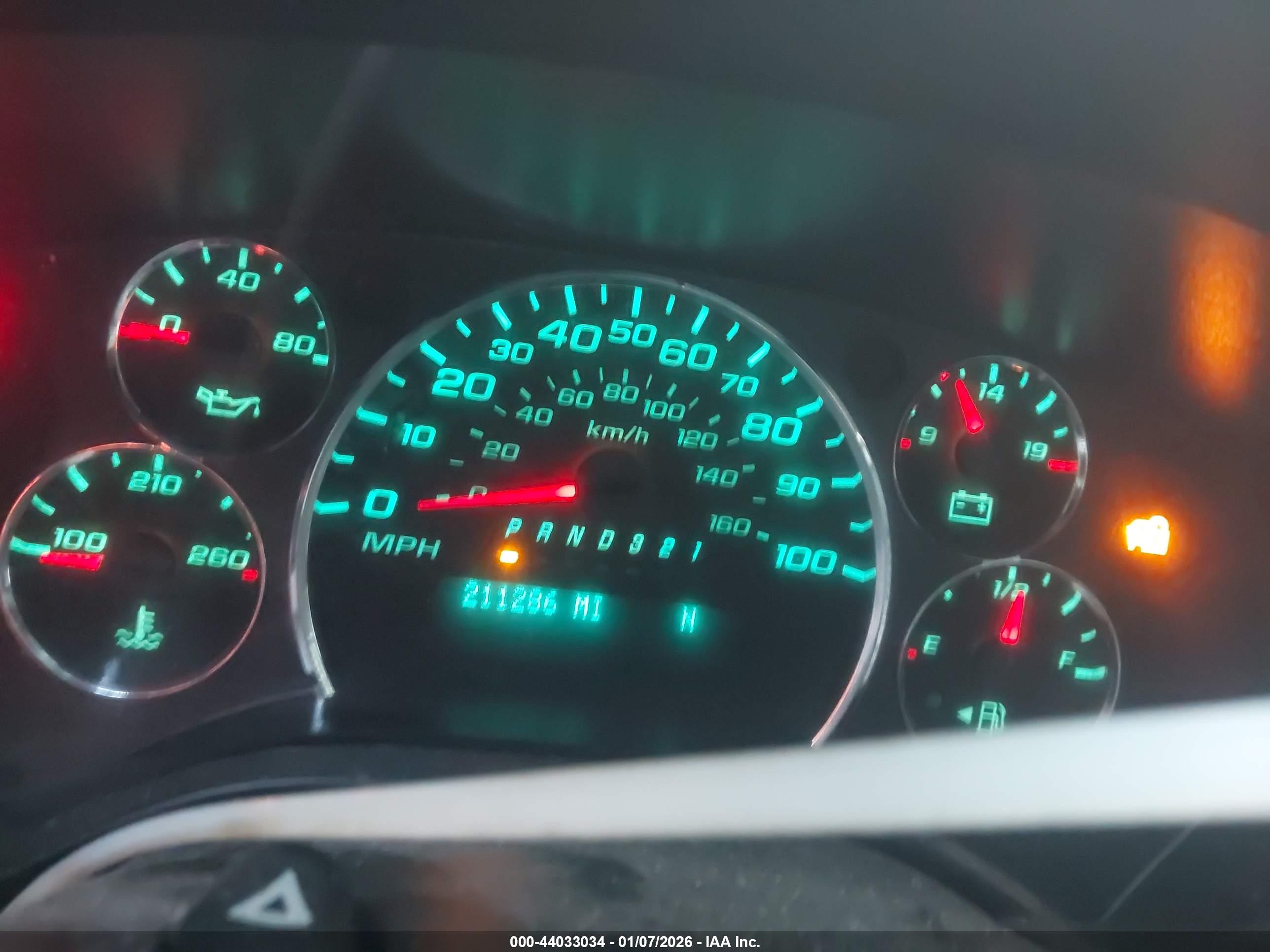 CHEVROLET EXPRESS image 7
