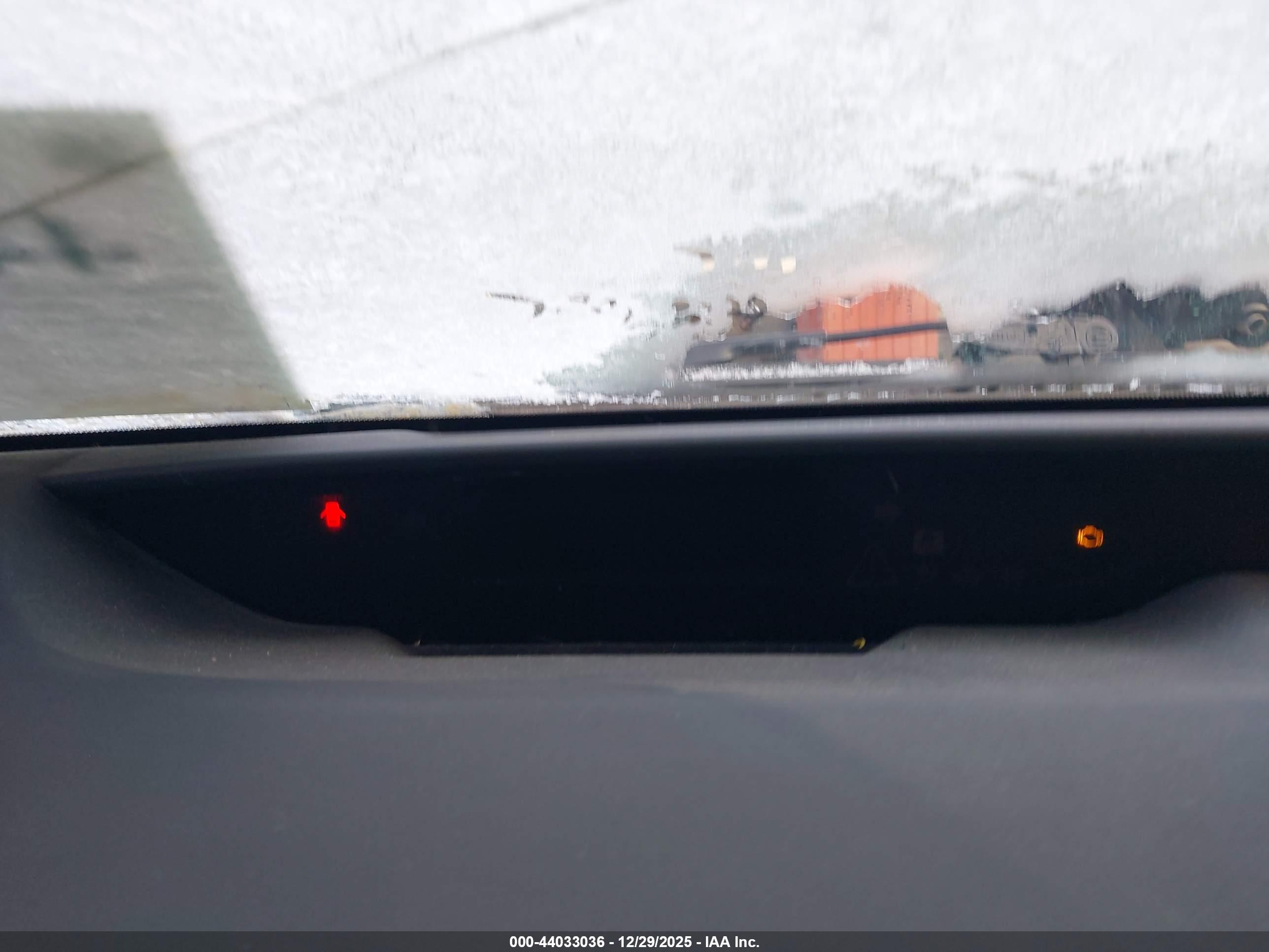 TOYOTA PRIUS image 7