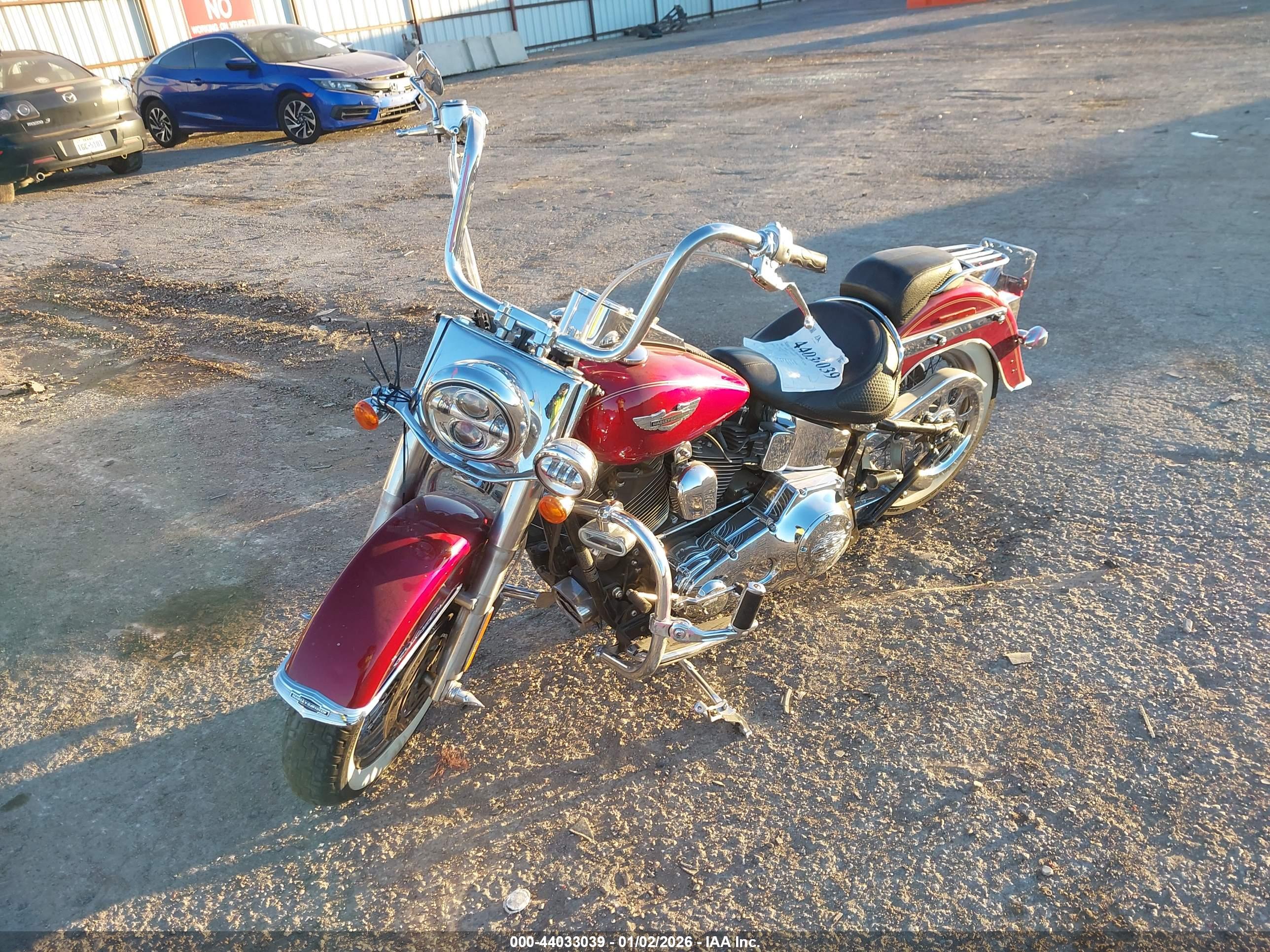 HARLEY-DAVIDSON FLSTNI image 2