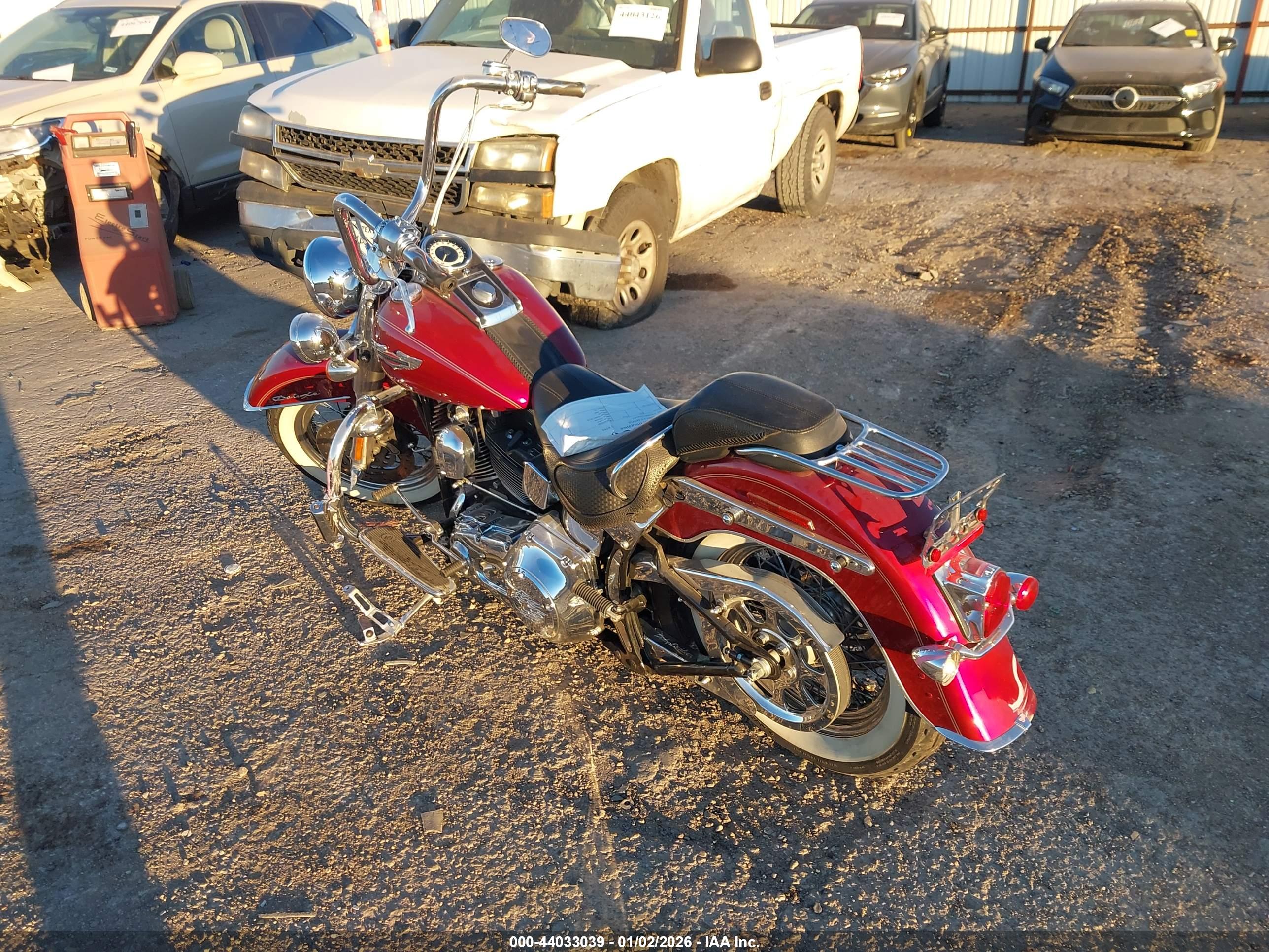 HARLEY-DAVIDSON FLSTNI image 3