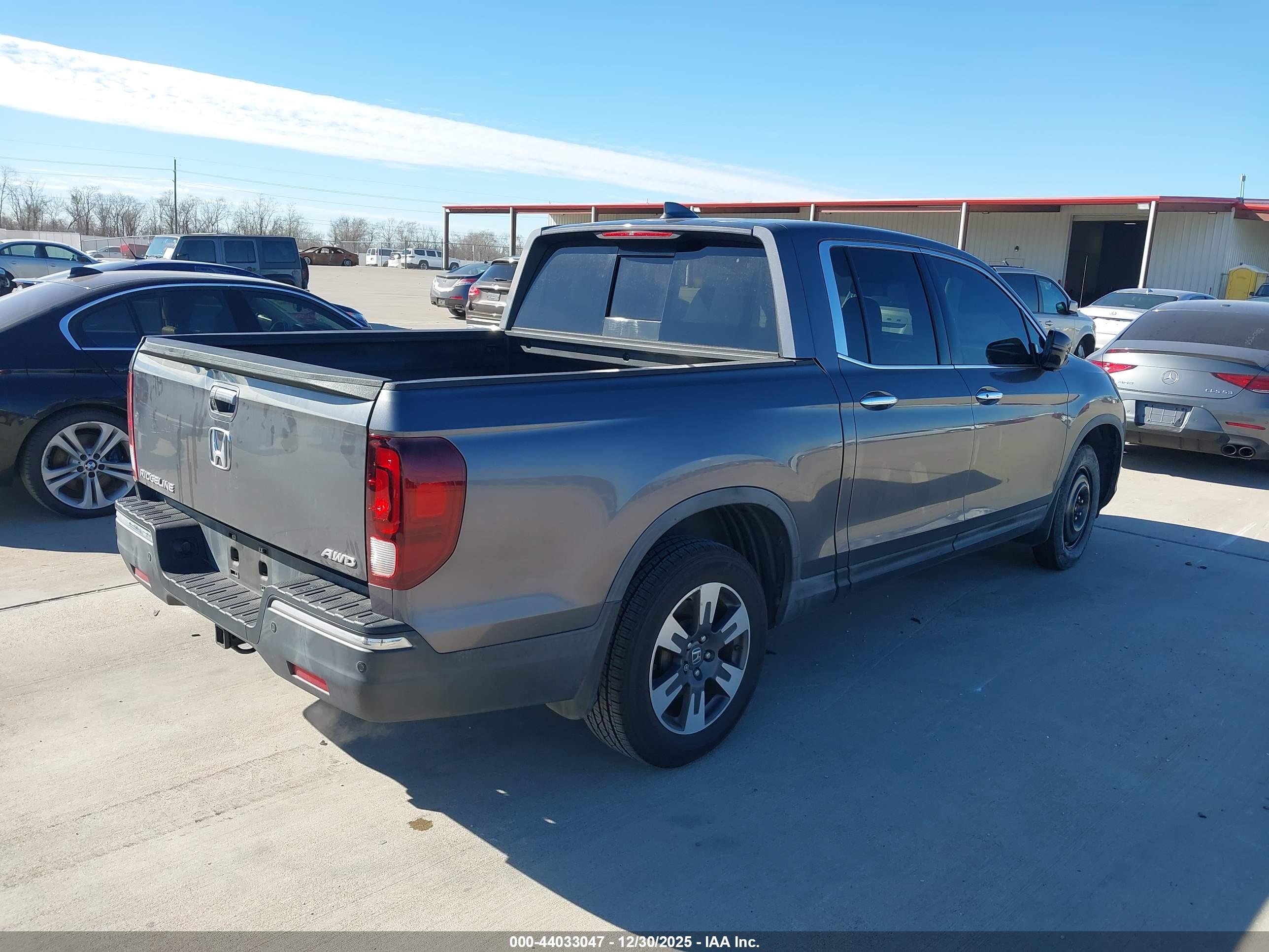 HONDA RIDGELINE image 4