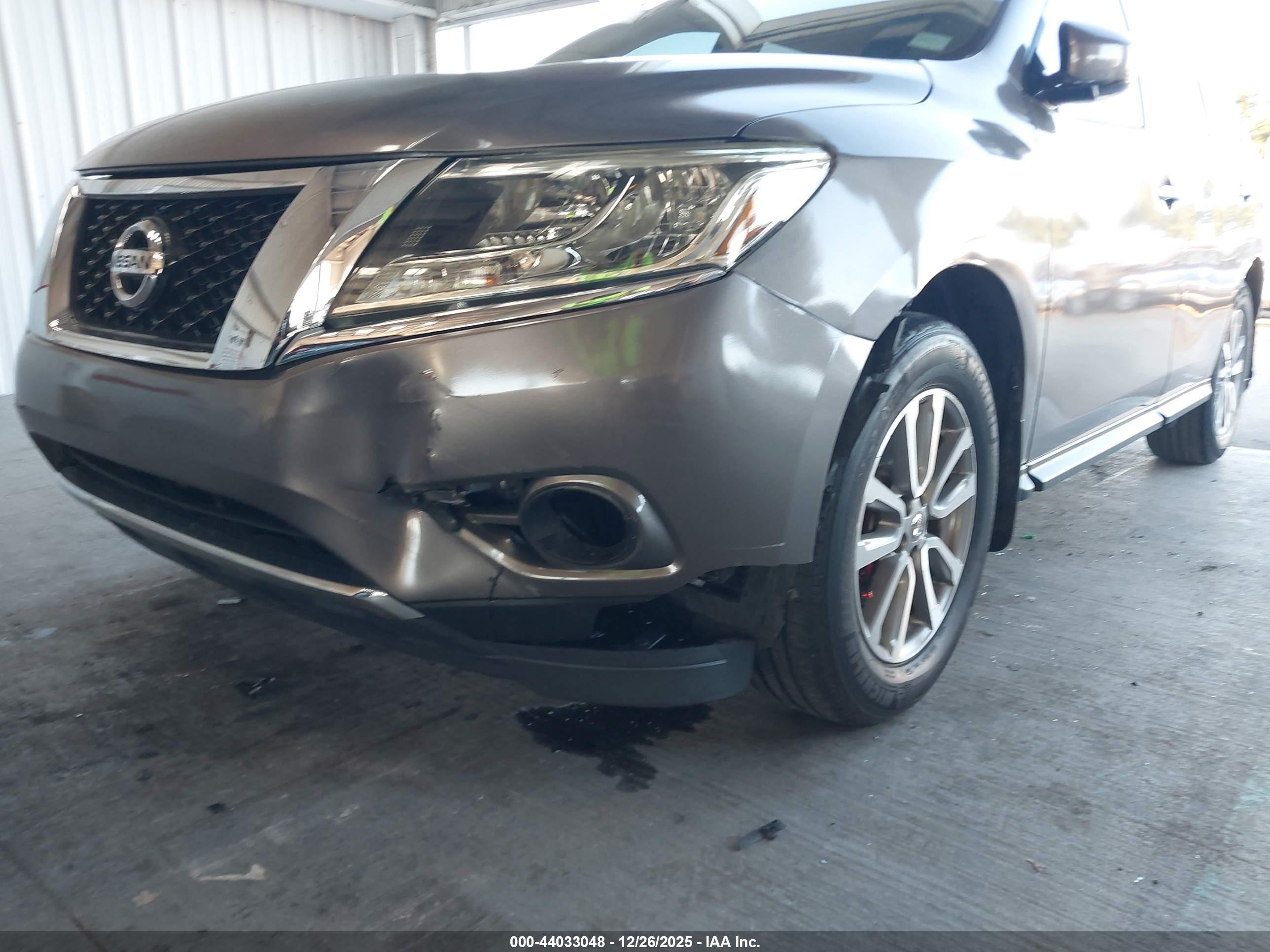 NISSAN PATHFINDER image 6
